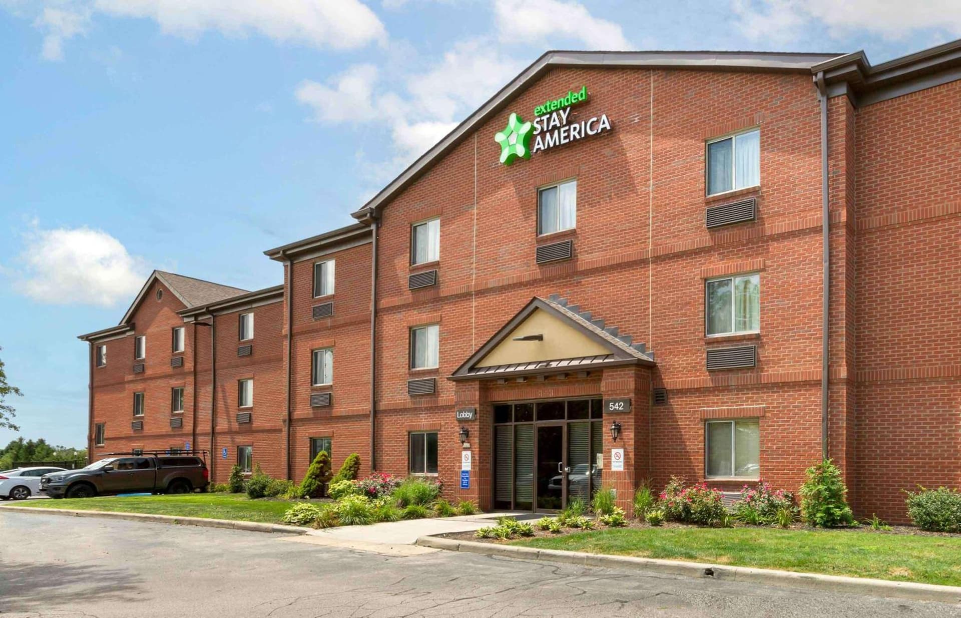 Extended Stay America Suites - Toledo - Maumee featured exterior or lobby in Maumee, OH — similar hotel