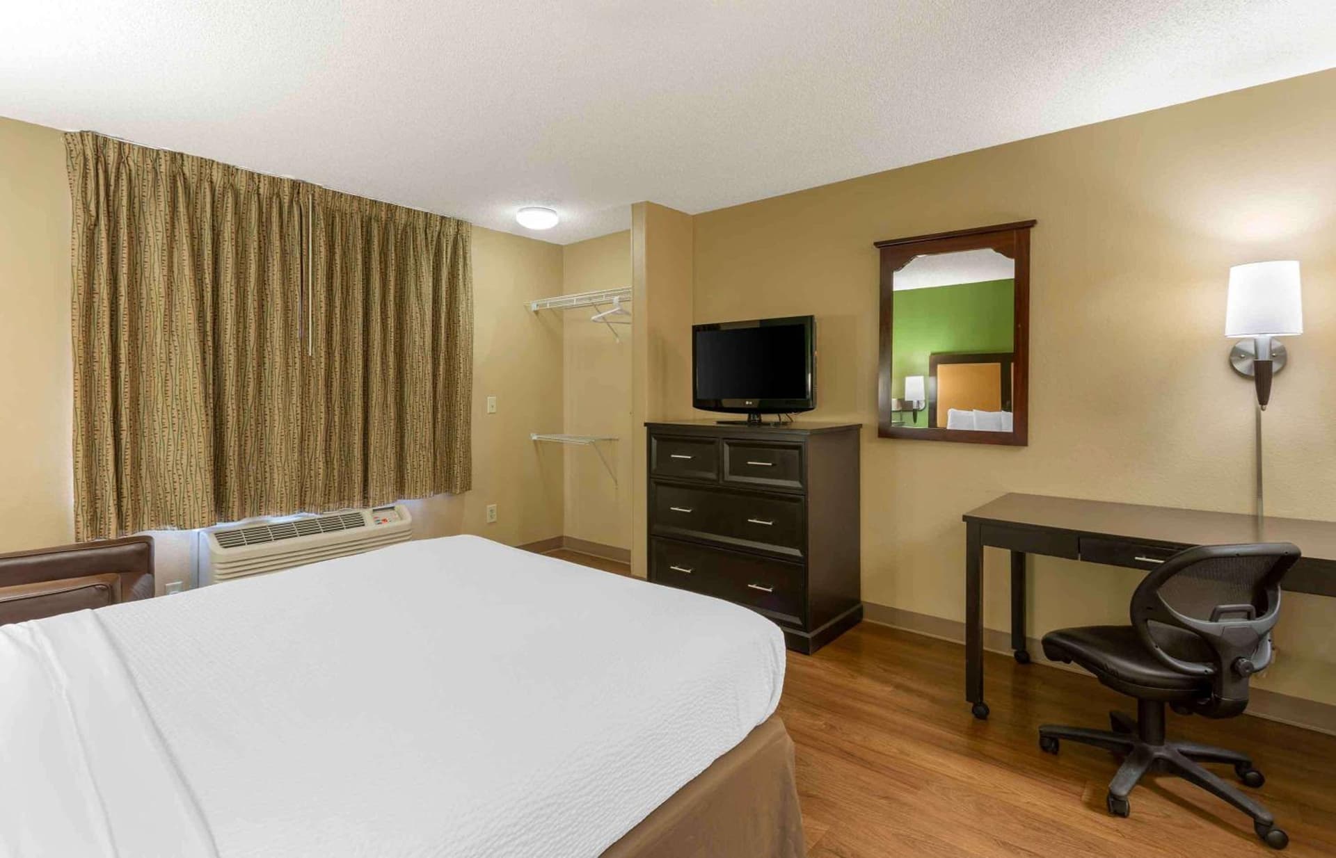 Extended Stay America Select Suites - Salt Lake City - Sandy gallery photo in Sandy, UT — image 17