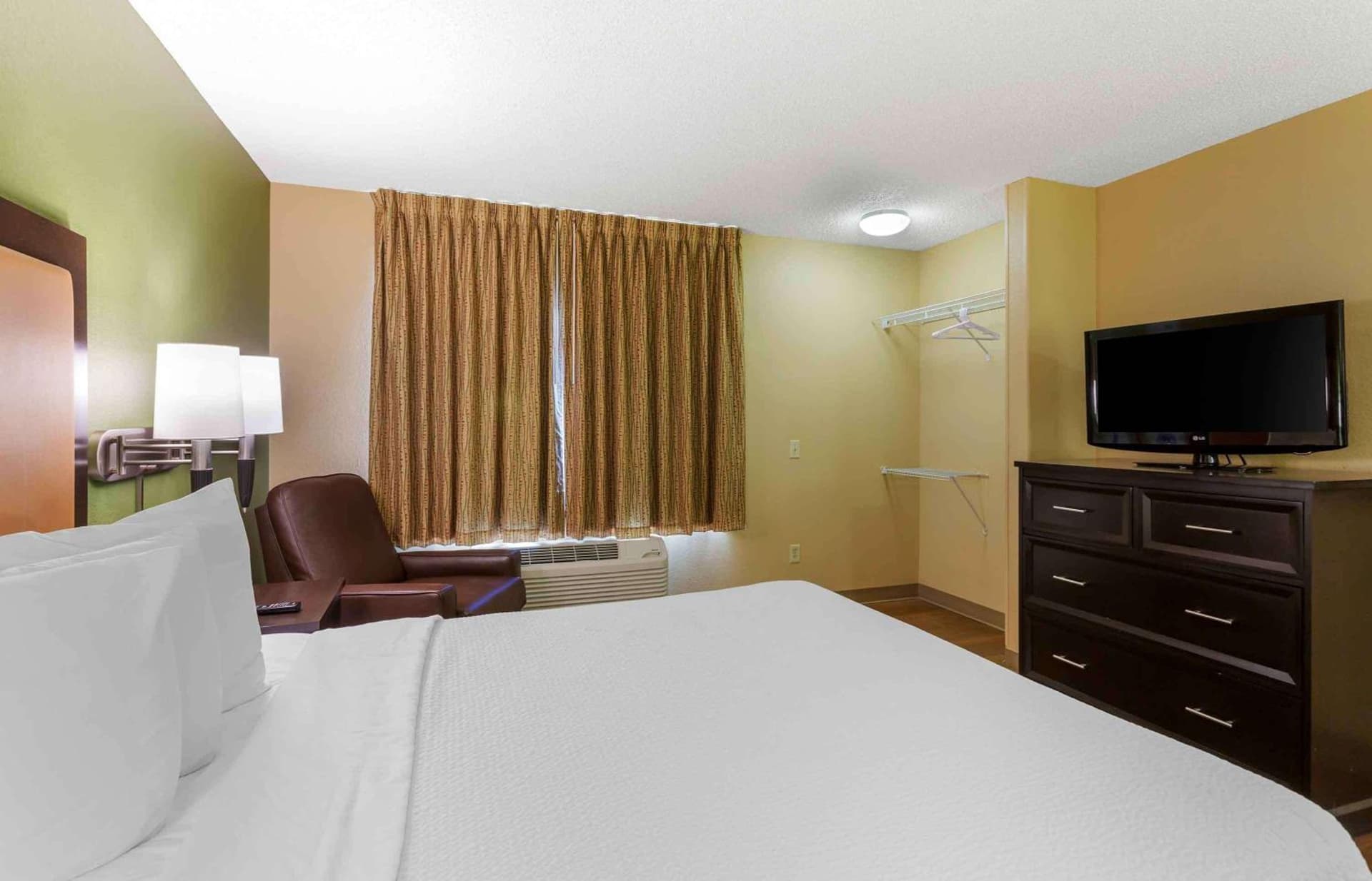 Extended Stay America Select Suites - Salt Lake City - Sandy gallery photo in Sandy, UT — image 44