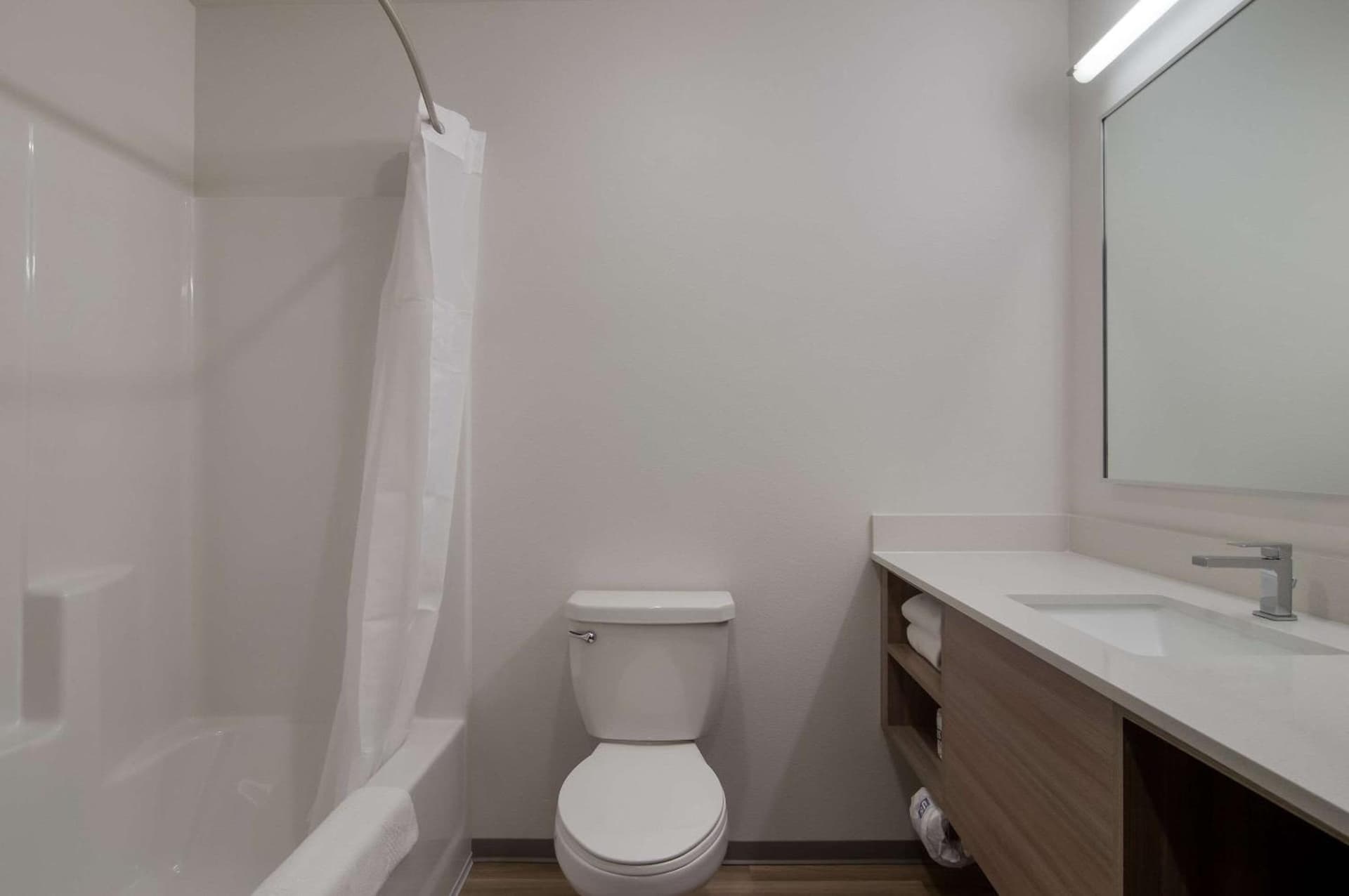 WoodSpring Suites Olympia - Lacey gallery photo in Olympia, WA — image 13
