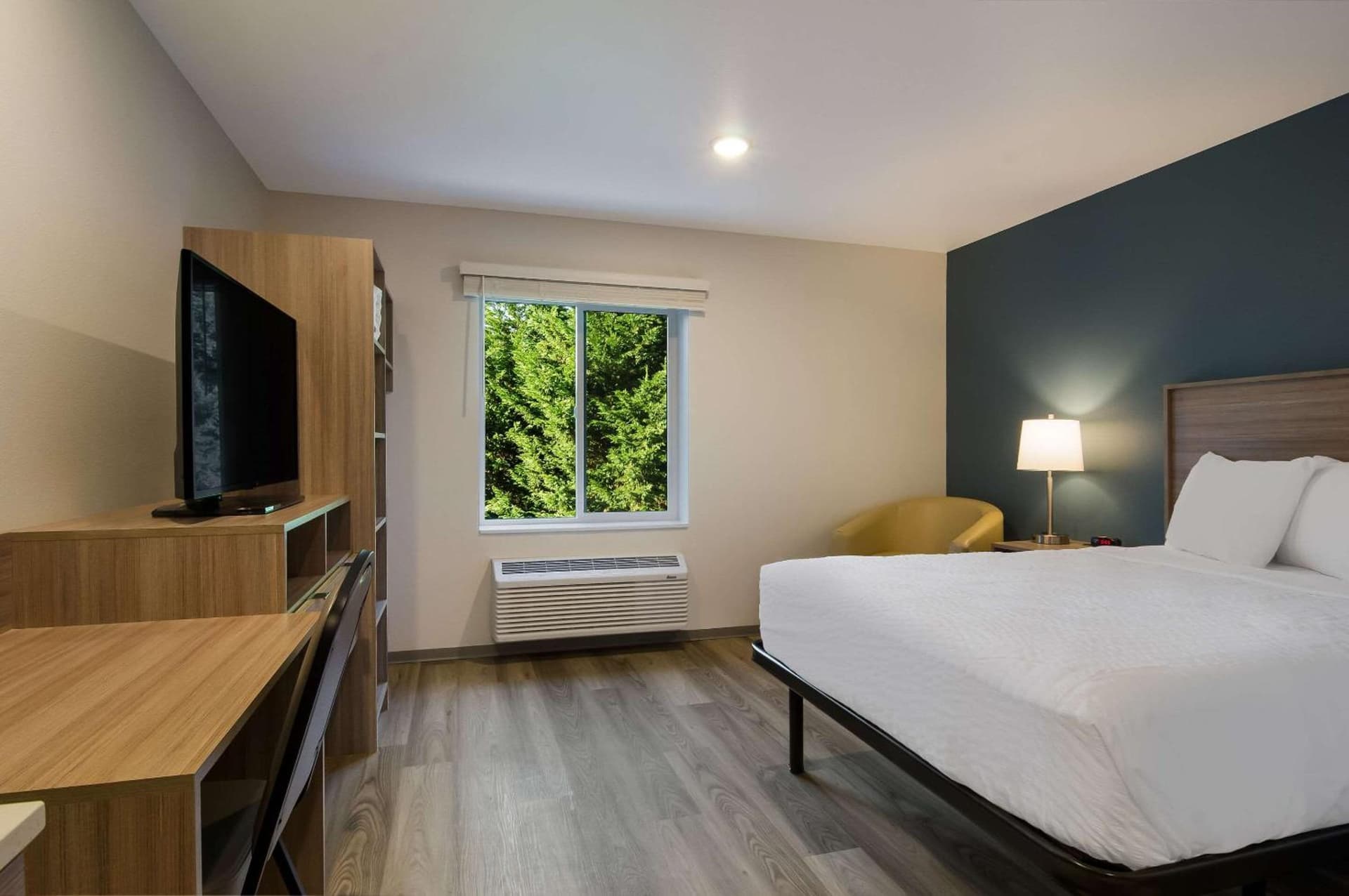 WoodSpring Suites Olympia - Lacey gallery photo in Olympia, WA — image 14