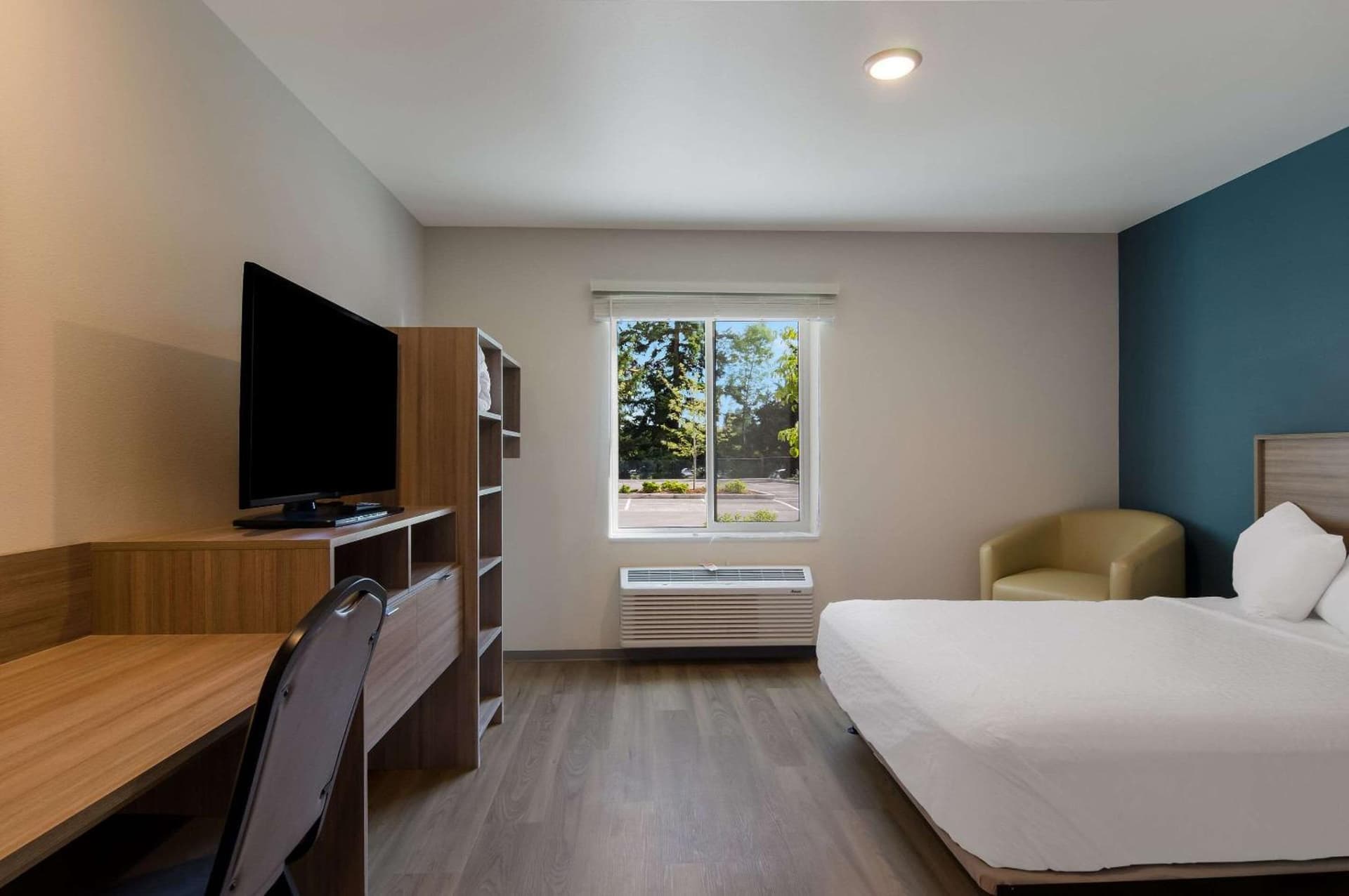 WoodSpring Suites Olympia - Lacey gallery photo in Olympia, WA — image 18