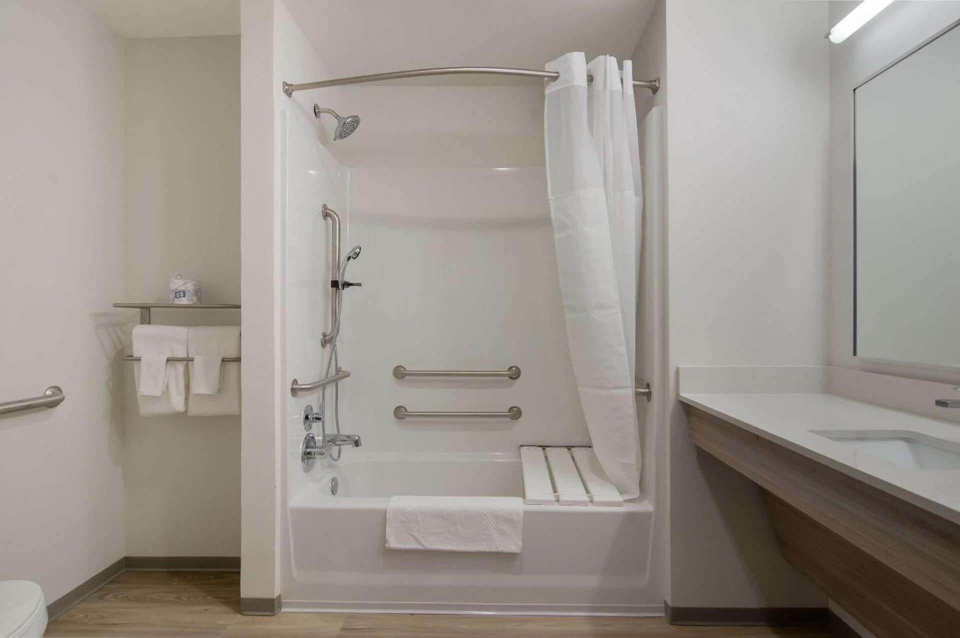 WoodSpring Suites Olympia - Lacey gallery photo in Olympia, WA — image 26