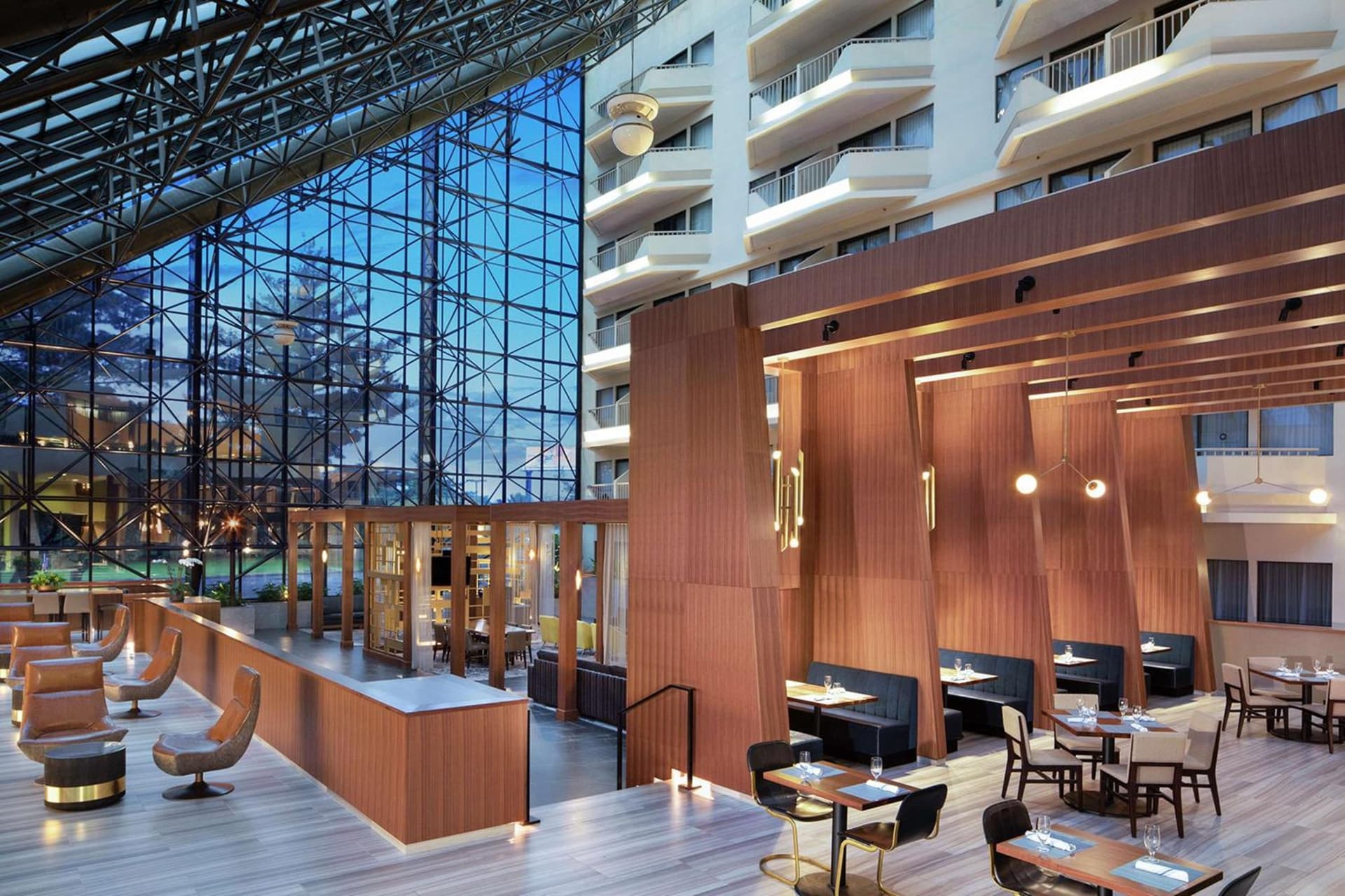 DoubleTree by Hilton Hotel Newark Airport gallery photo in Newark, NJ — image 61