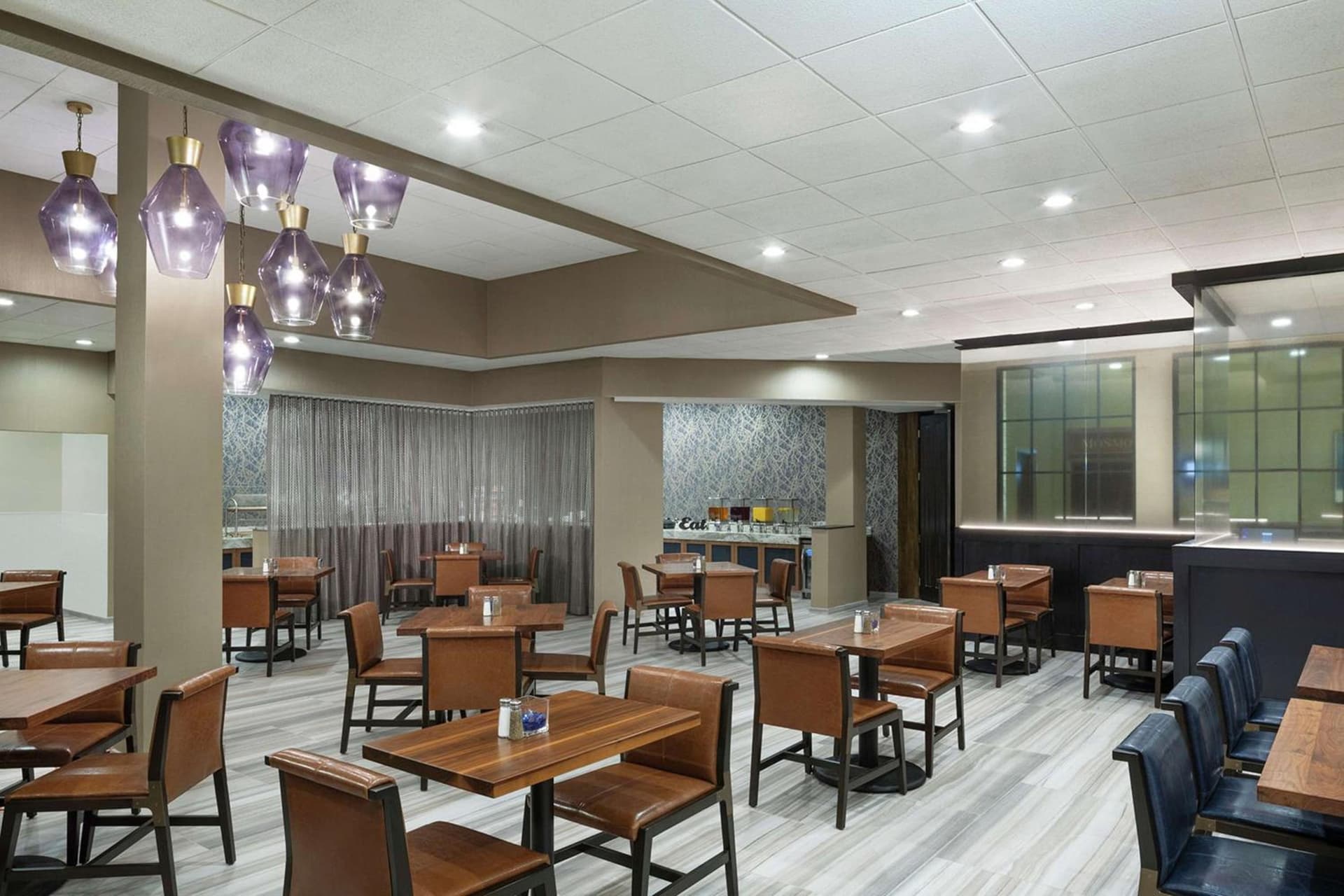 DoubleTree by Hilton Hotel Newark Airport gallery photo in Newark, NJ — image 51