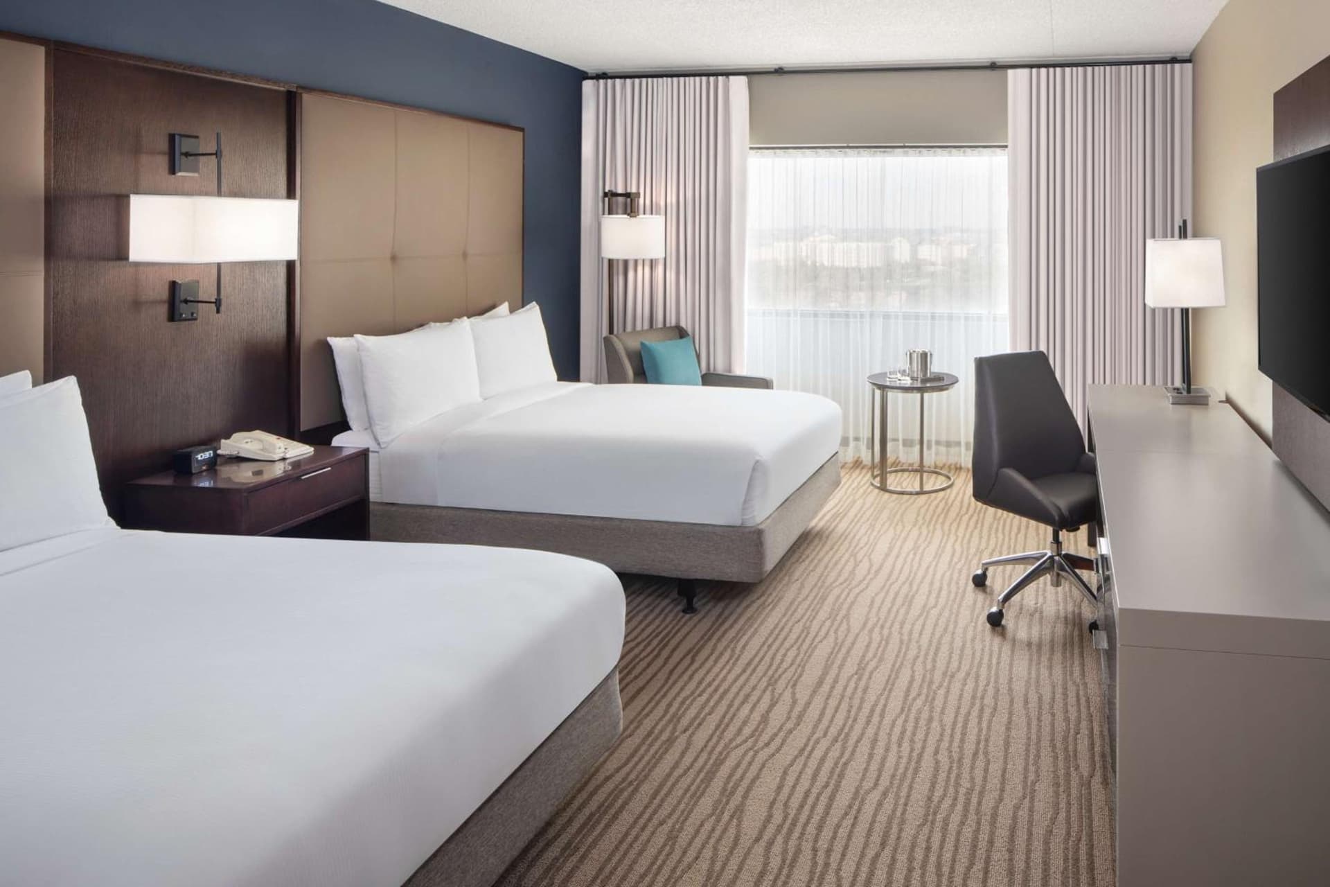 DoubleTree by Hilton Hotel Newark Airport gallery photo in Newark, NJ — image 67