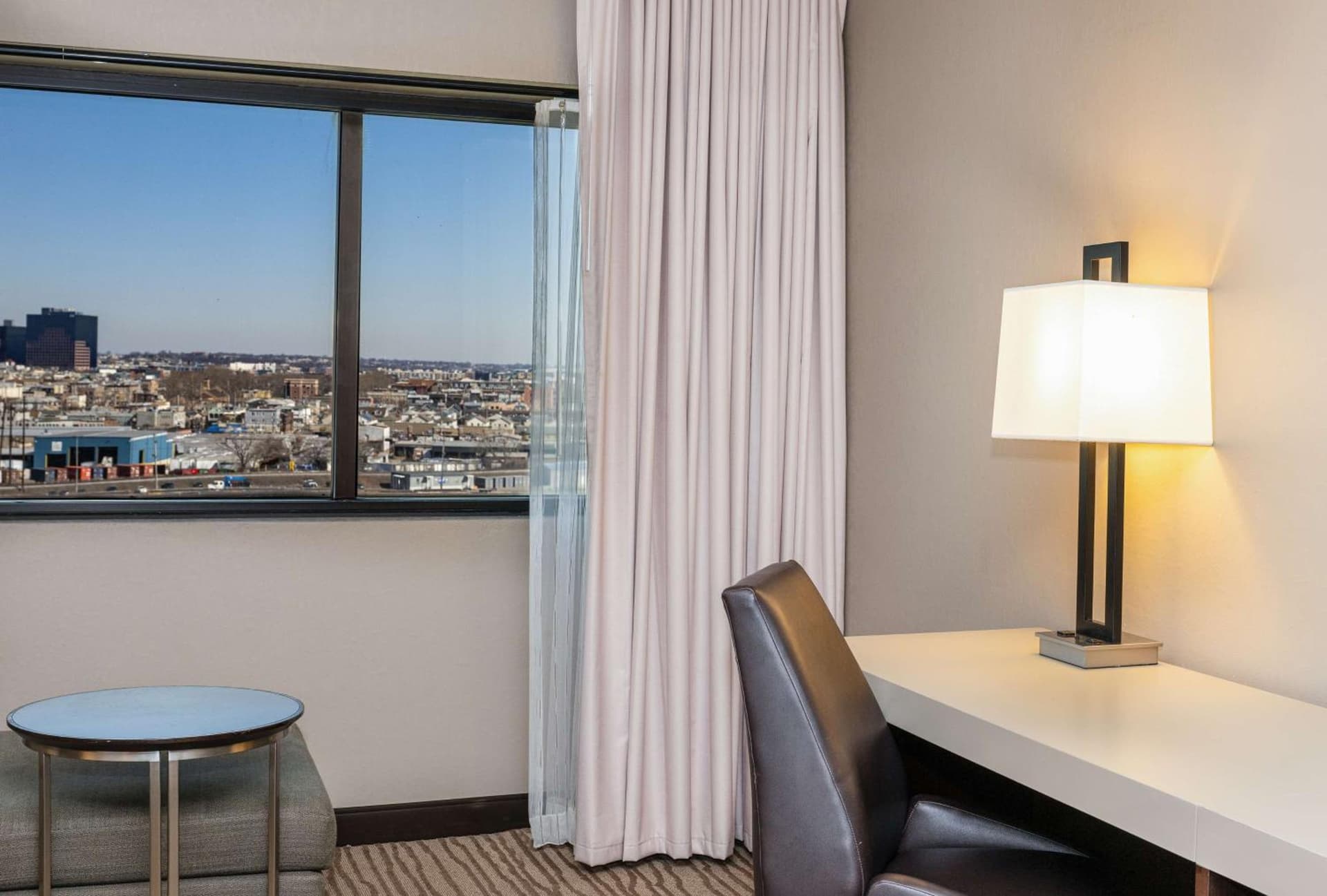 DoubleTree by Hilton Hotel Newark Airport gallery photo in Newark, NJ — image 19