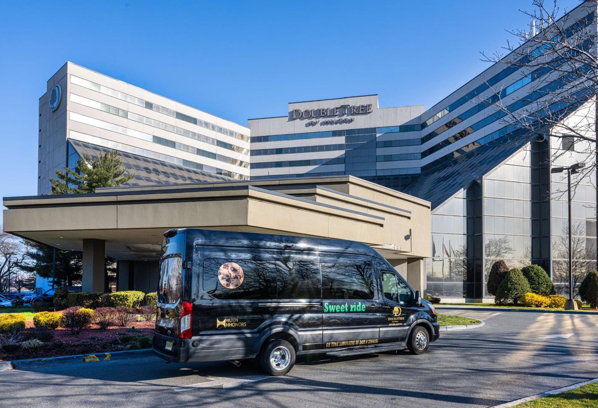 DoubleTree by Hilton Hotel Newark Airport gallery photo in Newark, NJ — image 20
