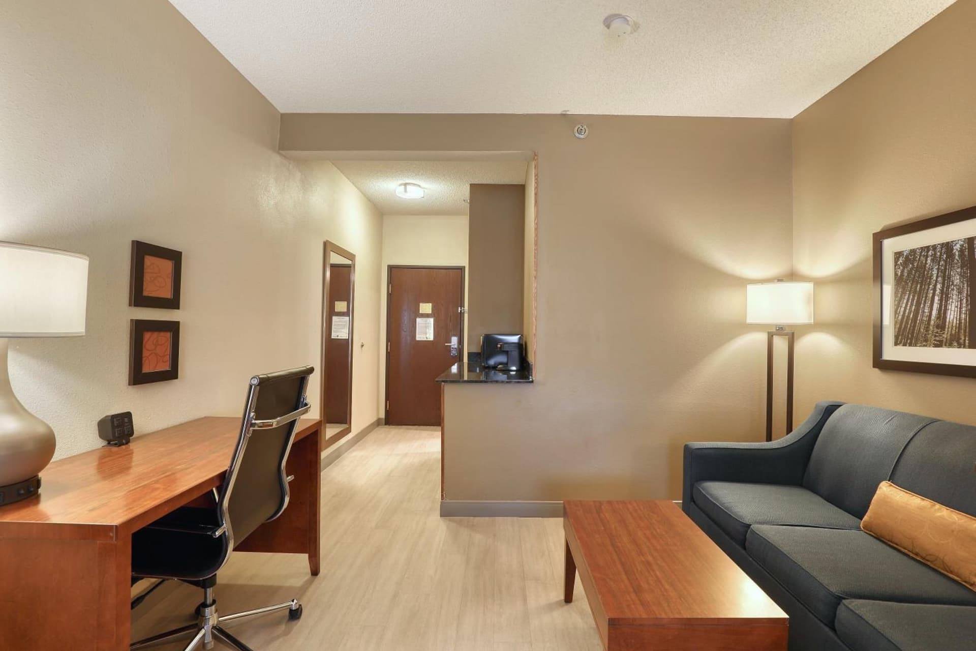 Comfort Suites Appleton Airport gallery photo in Appleton, WI — image 46