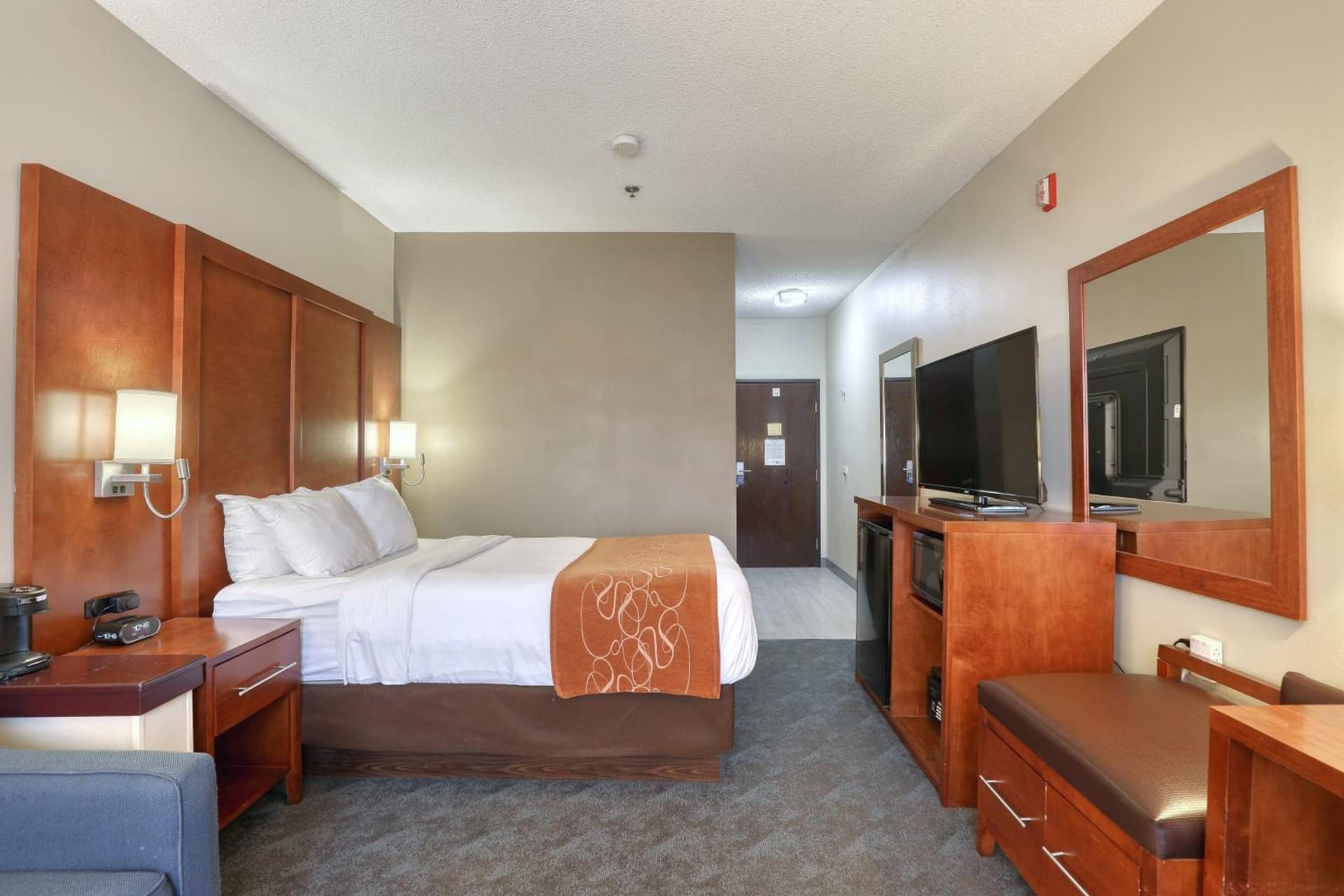 Comfort Suites Appleton Airport gallery photo in Appleton, WI — image 53