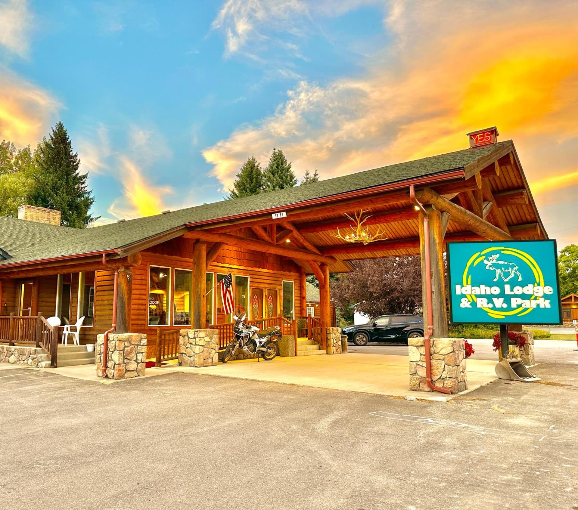 The Idaho Lodge & RV Park featured exterior or lobby in Bonners Ferry, ID — similar hotel