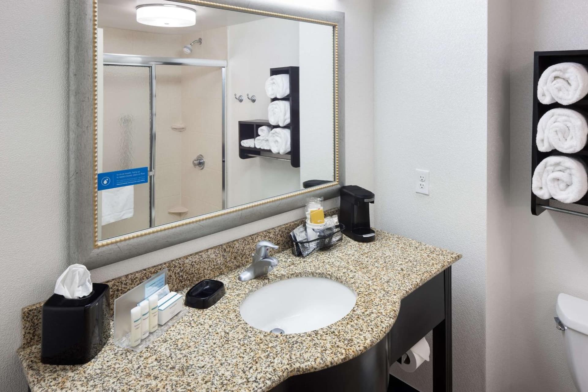 Hampton Inn & Suites Gainesville Downtown gallery photo in Gainesville, FL — image 36
