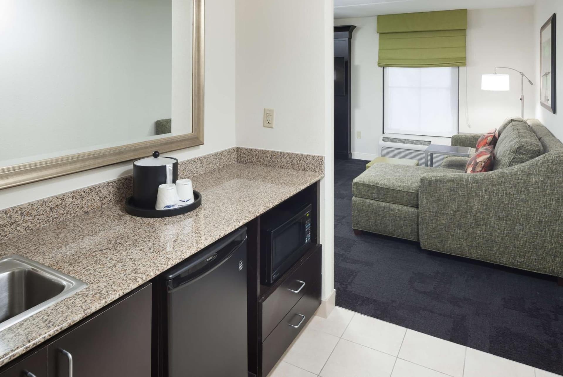 Hampton Inn & Suites Gainesville Downtown gallery photo in Gainesville, FL — image 30