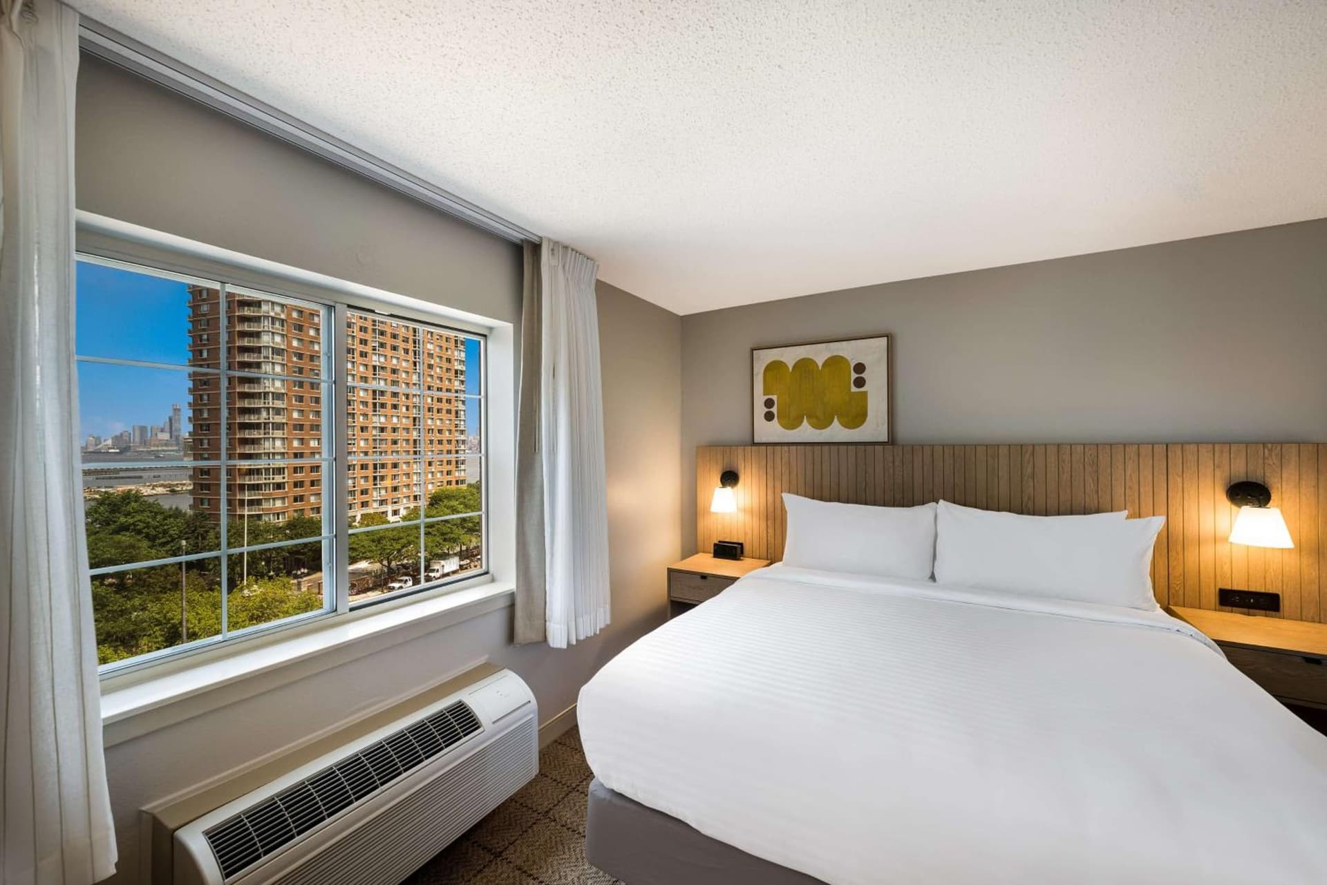 Sonesta Simply Suites Jersey City property views in Jersey City, NJ — gallery photo 3