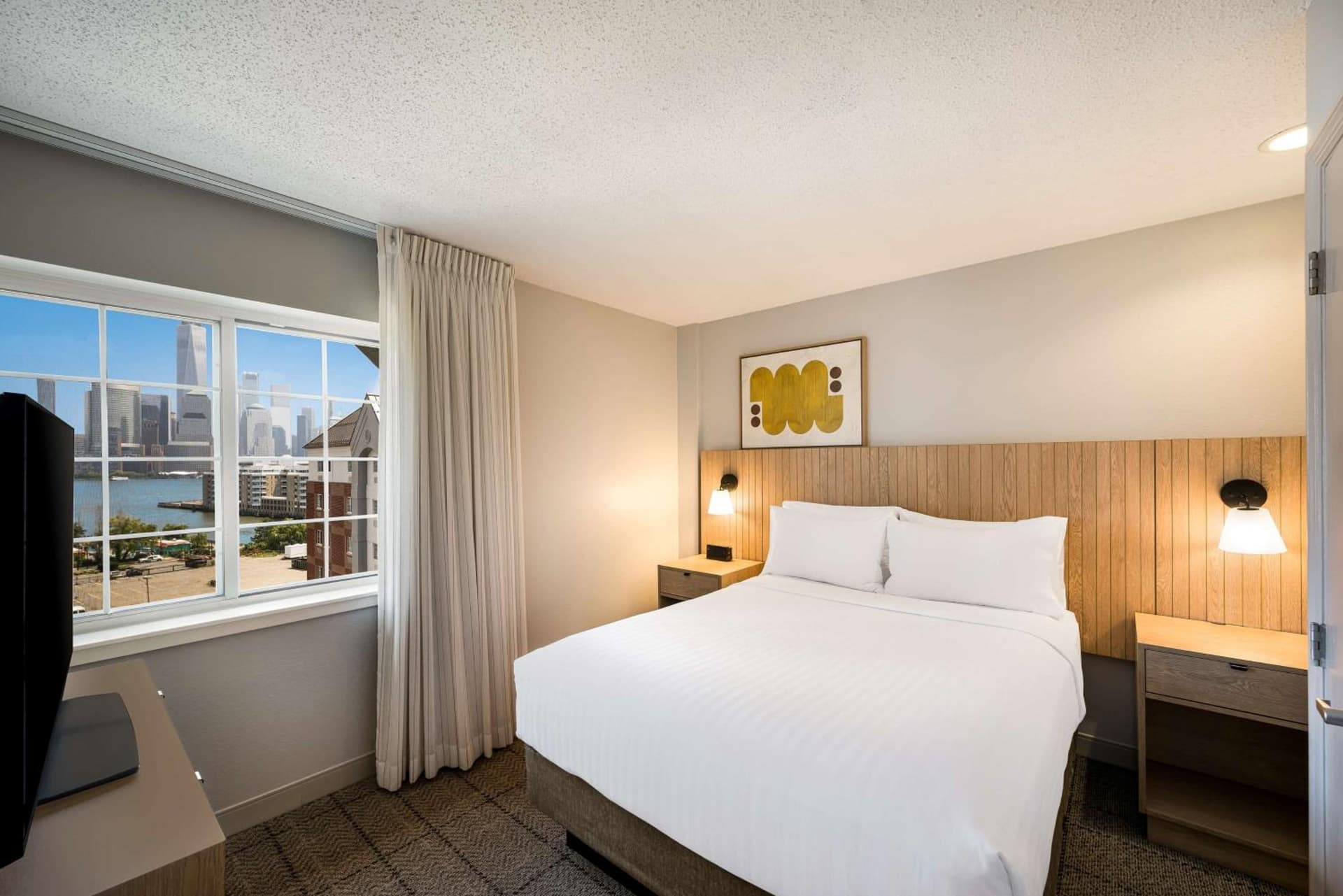 Sonesta Simply Suites Jersey City gallery photo in Jersey City, NJ — image 44