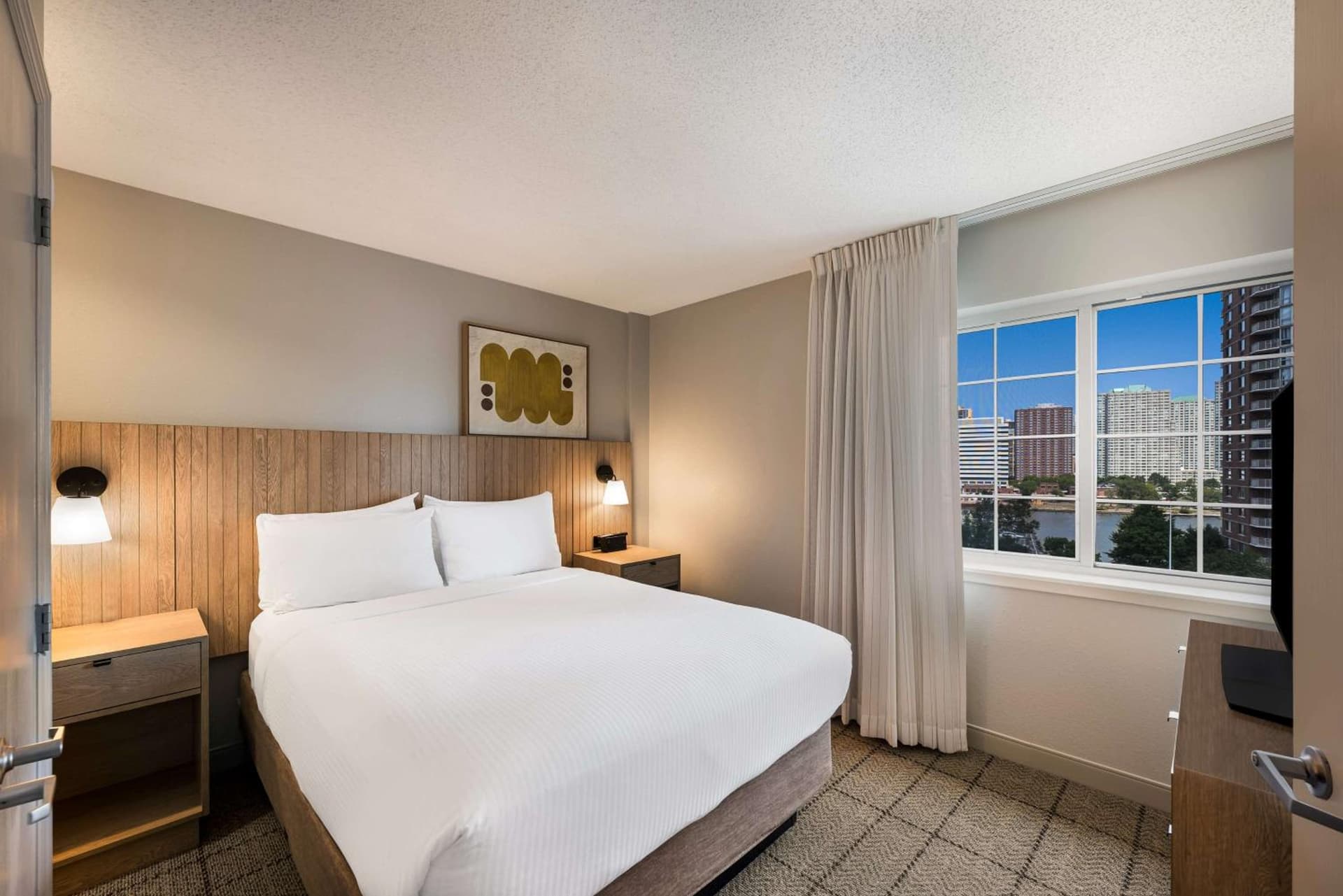 Sonesta Simply Suites Jersey City gallery photo in Jersey City, NJ — image 19