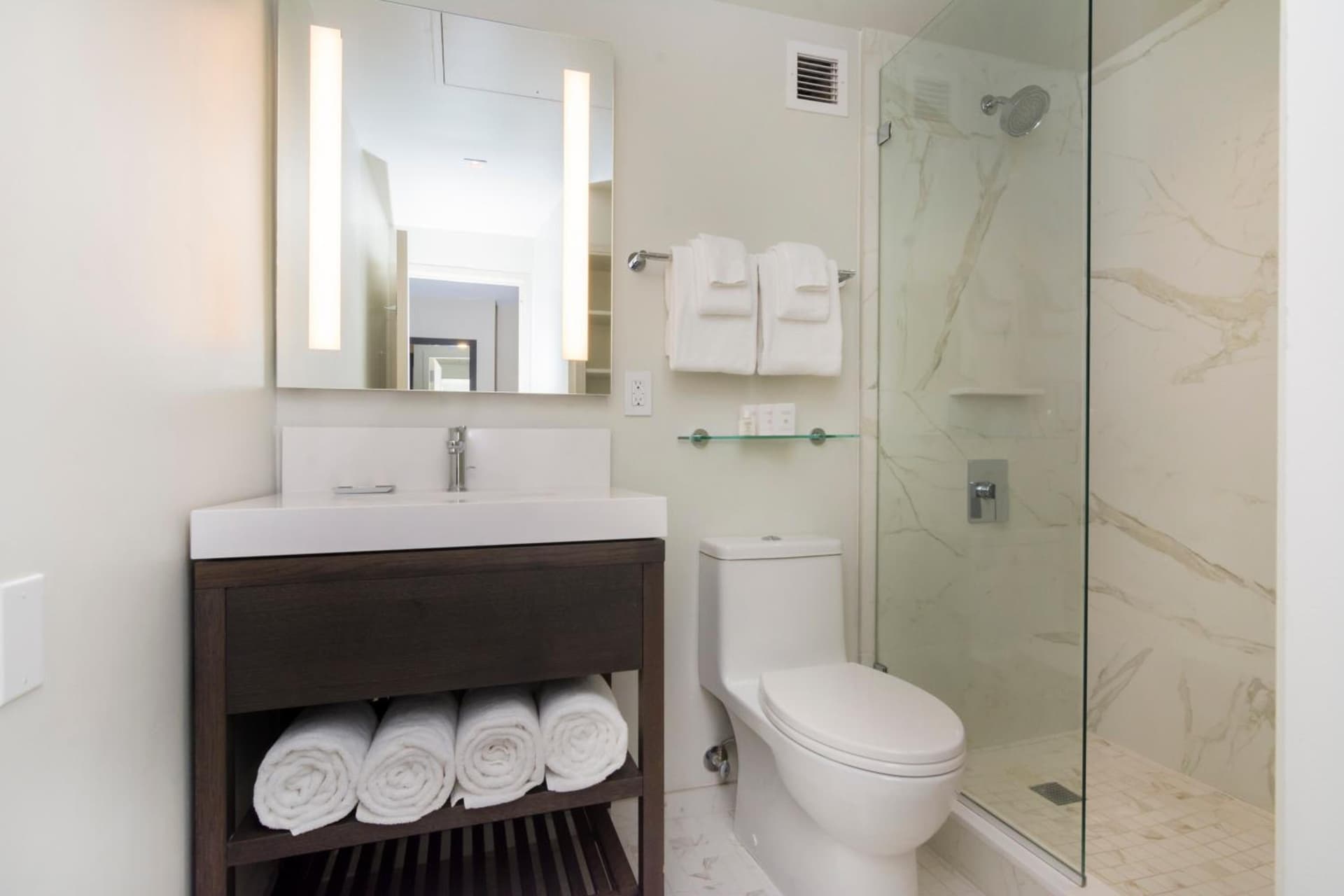The Benson Portland, Curio Collection by Hilton gallery photo in Portland, OR — image 22