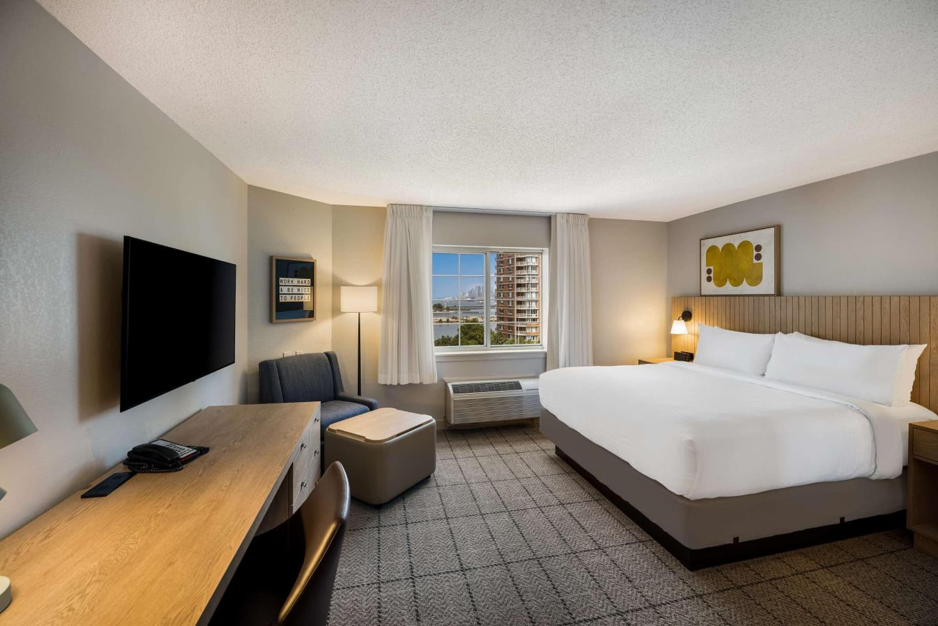 Sonesta Simply Suites Jersey City gallery photo in Jersey City, NJ — image 56