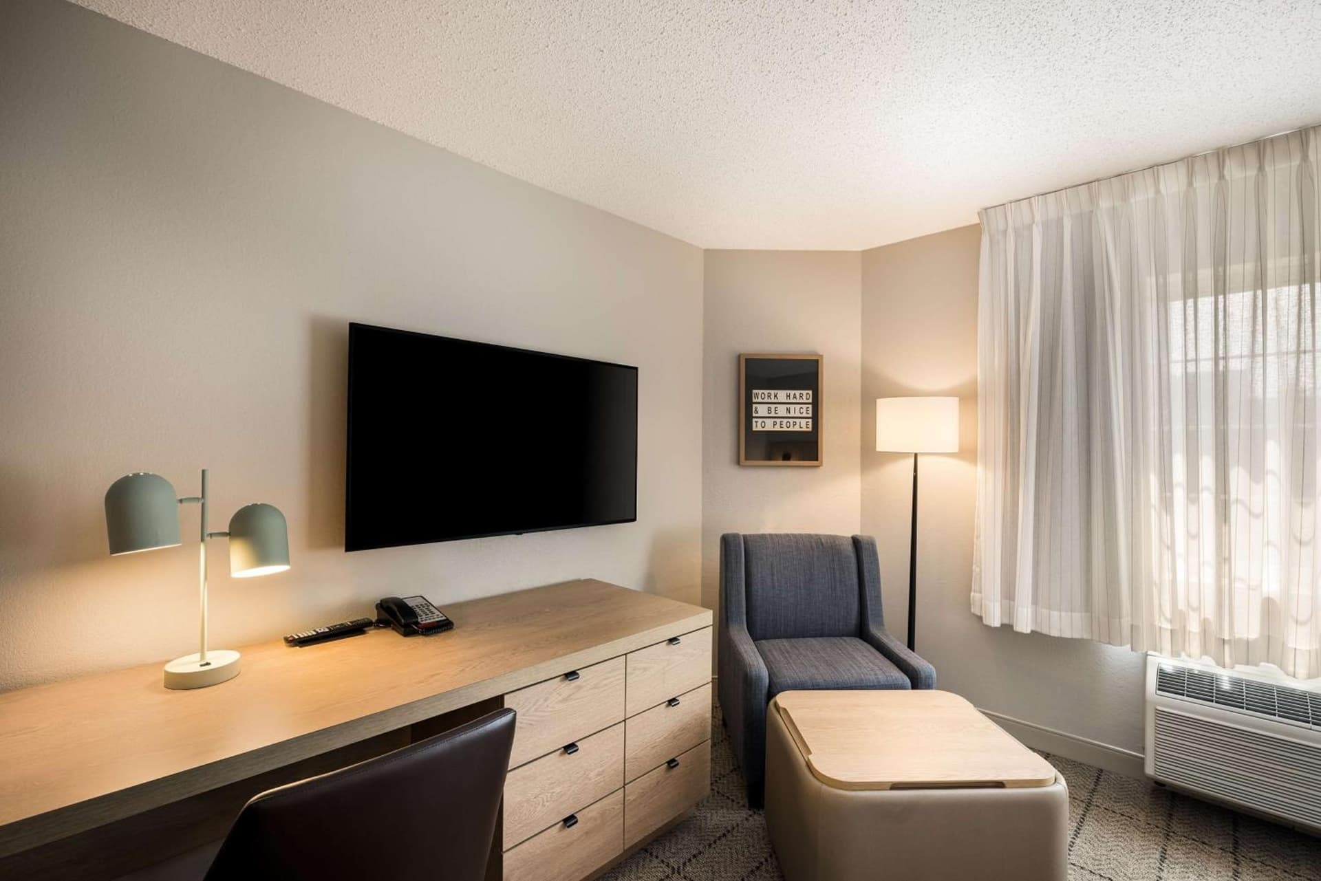 Sonesta Simply Suites Jersey City gallery photo in Jersey City, NJ — image 21