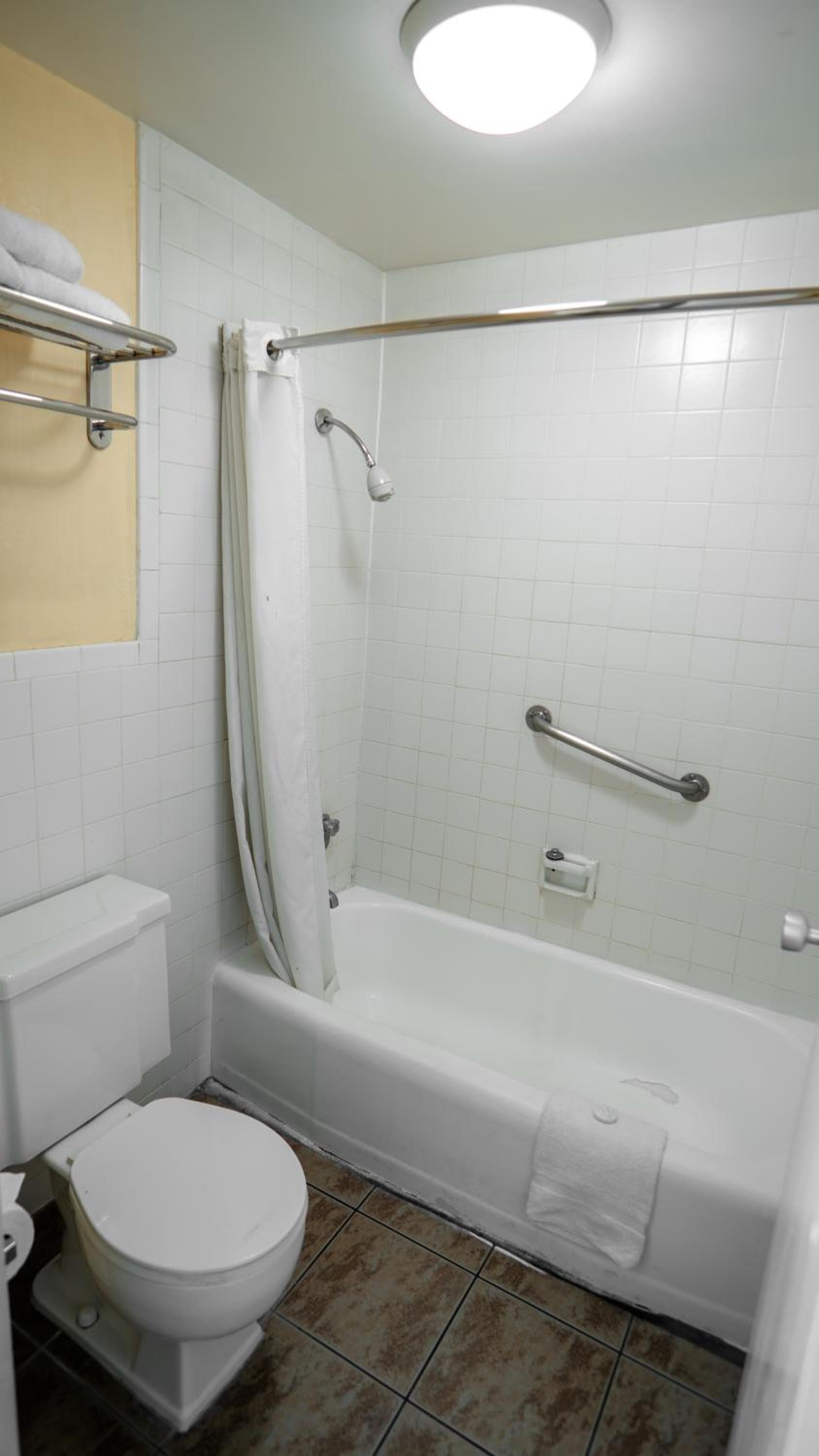 Motel 6 Victorville Green Tree Bvld gallery photo in Victorville, CA — image 74