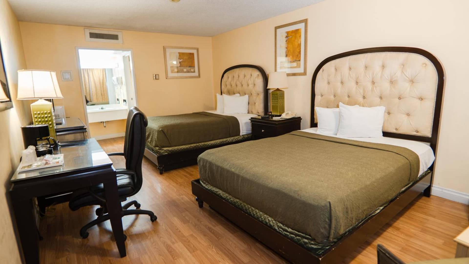 Motel 6 Victorville Green Tree Bvld gallery photo in Victorville, CA — image 86