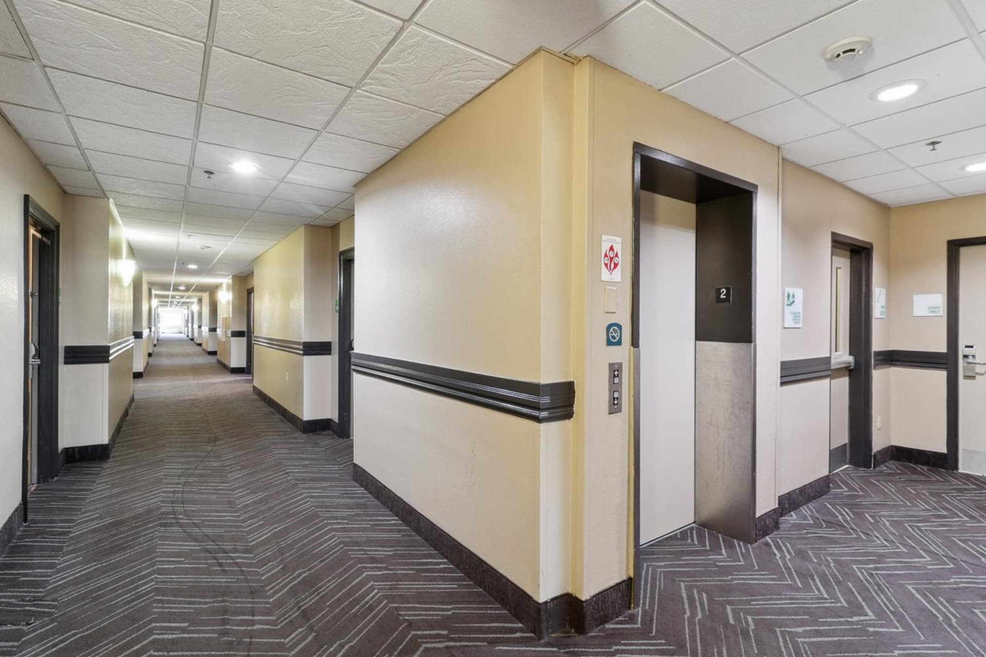 Holiday Inn Hotel & Suites Slidell by IHG interior in Slidell, LA — gallery photo 2