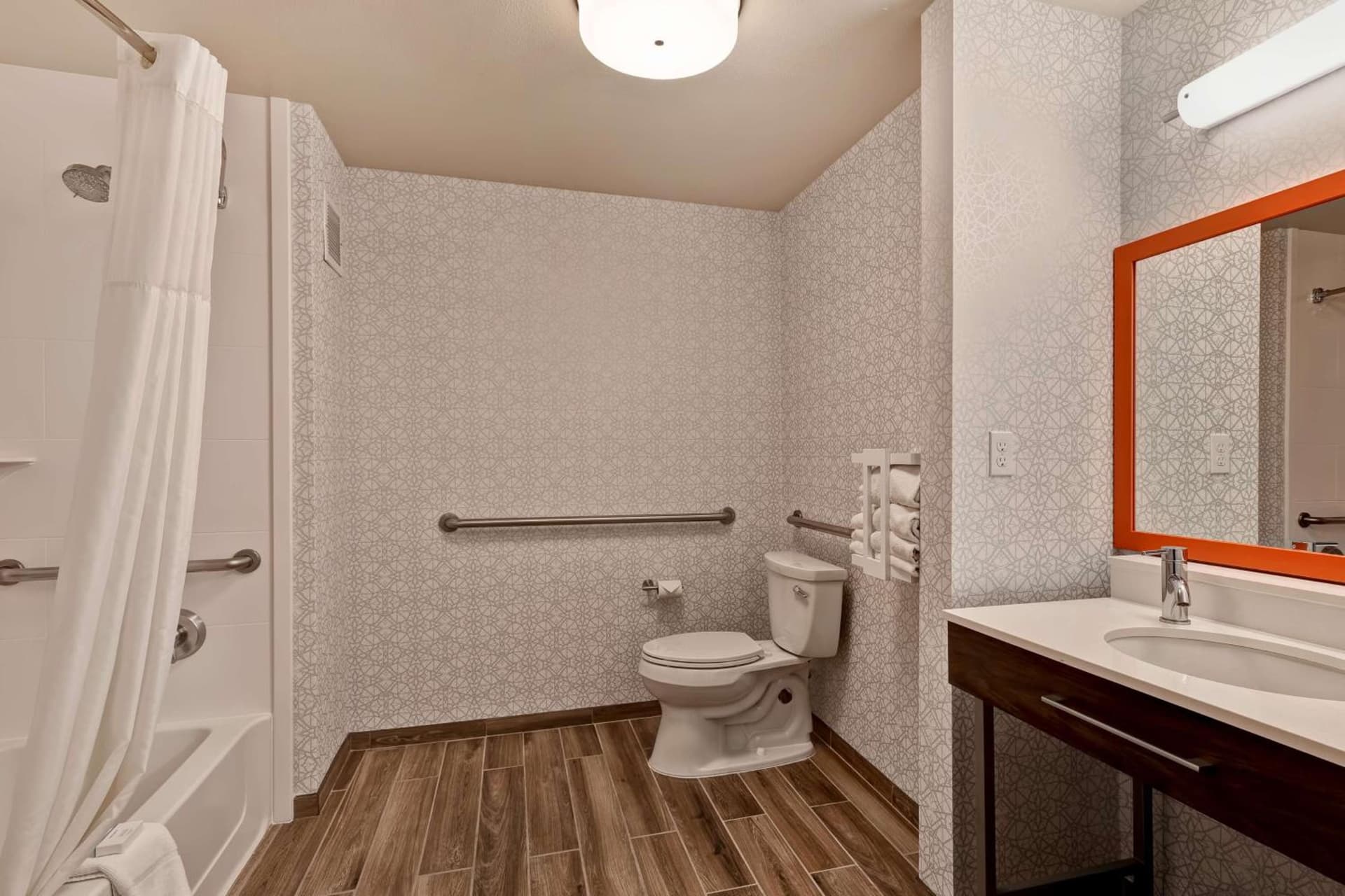 Hampton Inn & Suites Rohnert Park - Sonoma County gallery photo in Rohnert Park, CA — image 8