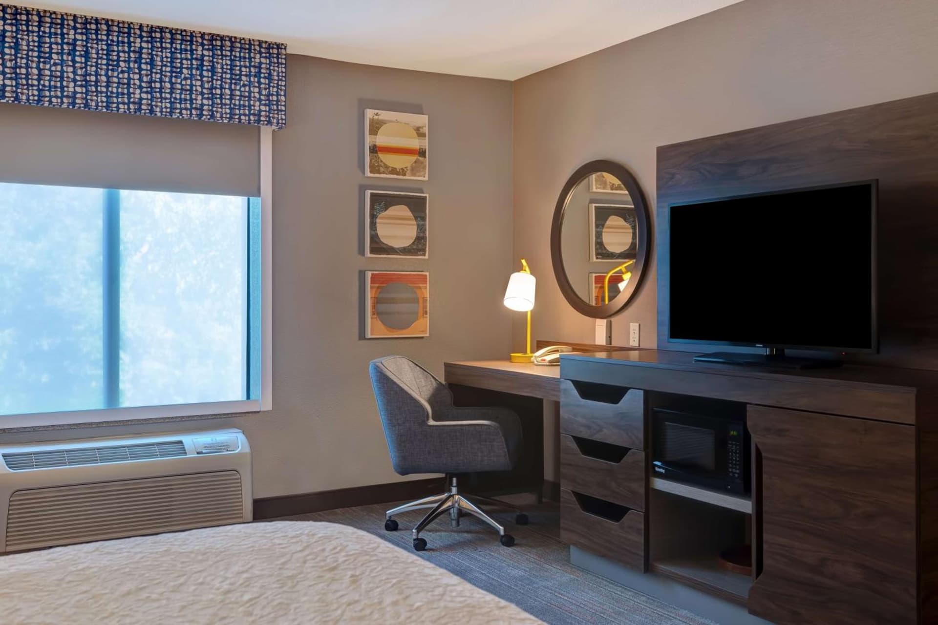 Hampton Inn & Suites Rohnert Park - Sonoma County property views in Rohnert Park, CA — gallery photo 3