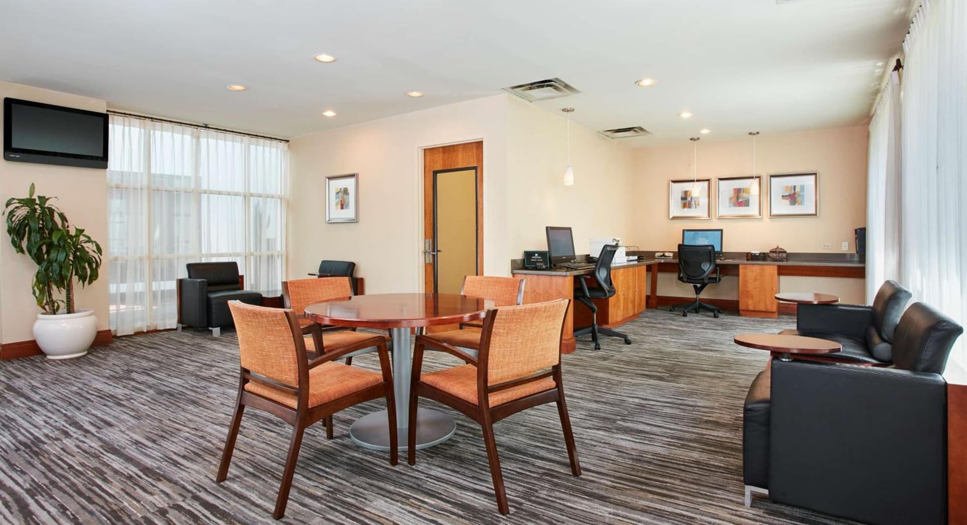 Embassy Suites Parsippany gallery photo in Parsippany, NJ — image 31