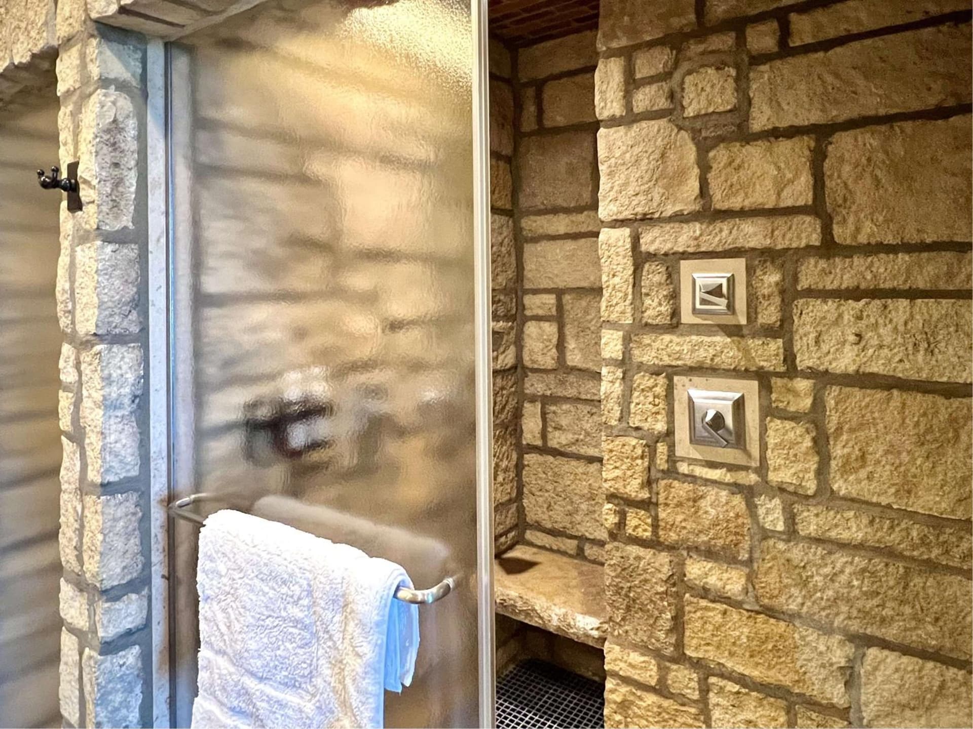 The Oread Lawrence, Tapestry Collection by Hilton gallery photo in Lawrence, KS — image 75