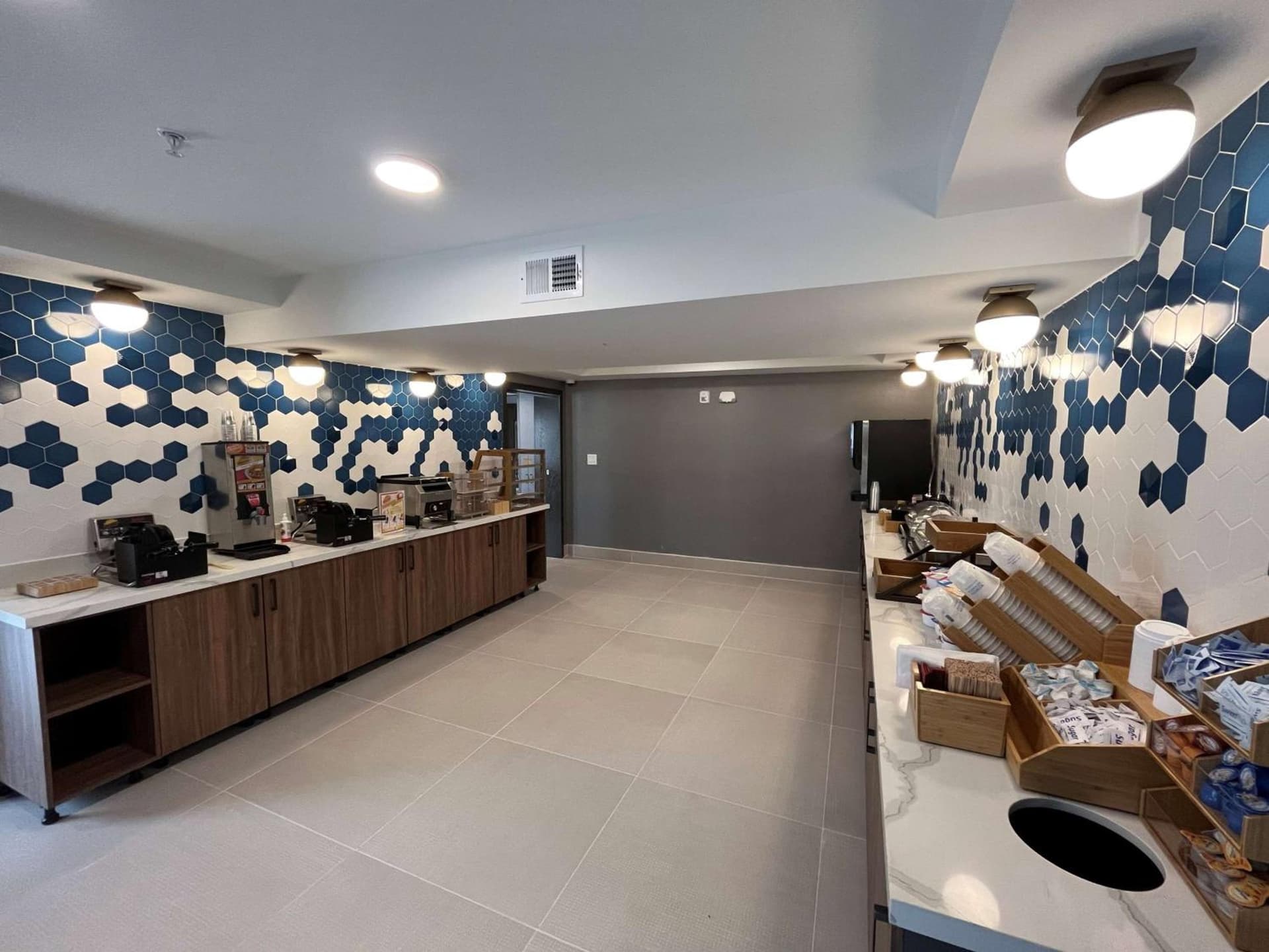 La Quinta Inn by Wyndham Columbia NE/Fort Jackson gallery photo in Columbia, SC — image 77