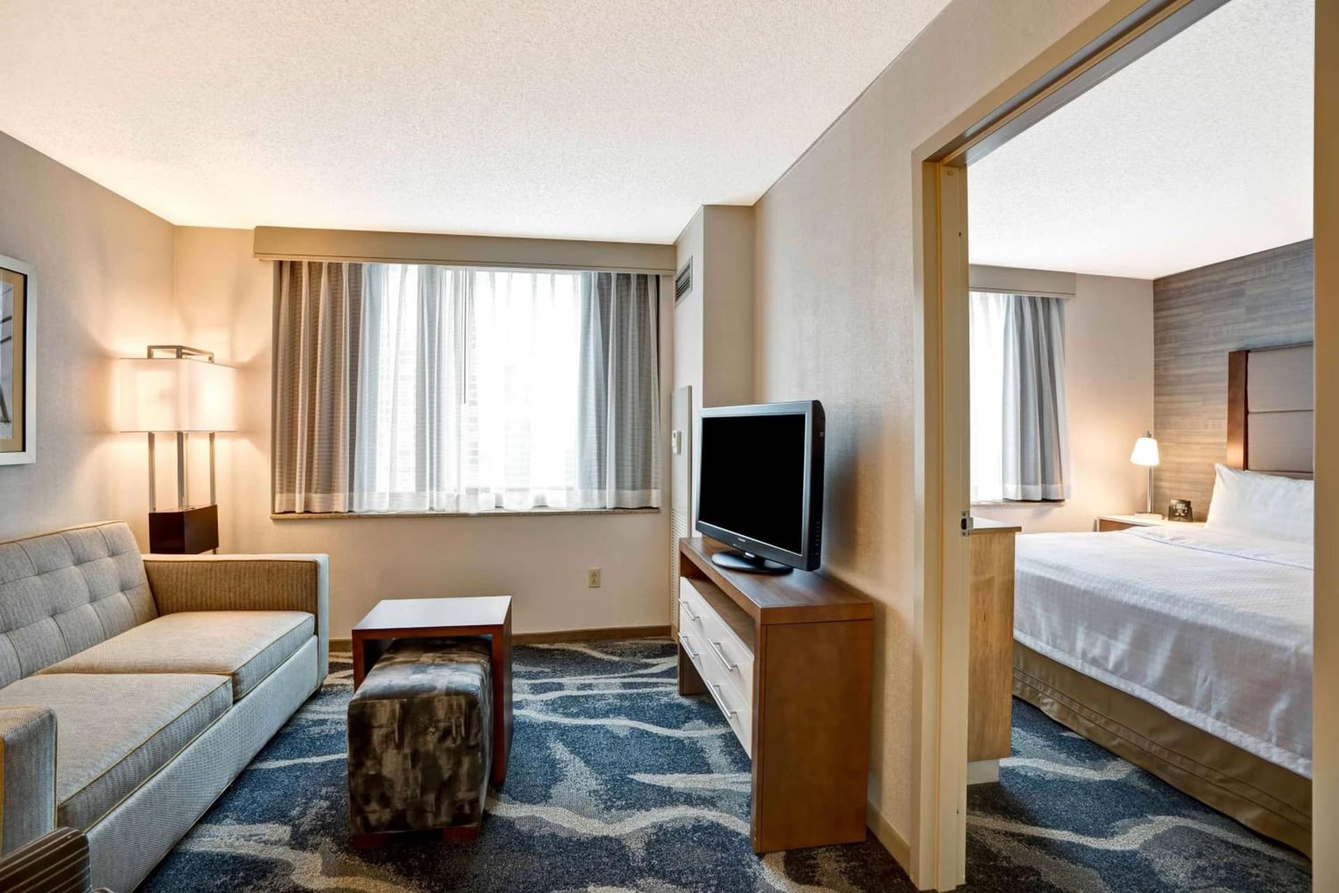 Homewood Suites by Hilton Chicago-Downtown gallery photo in Chicago, IL — image 15