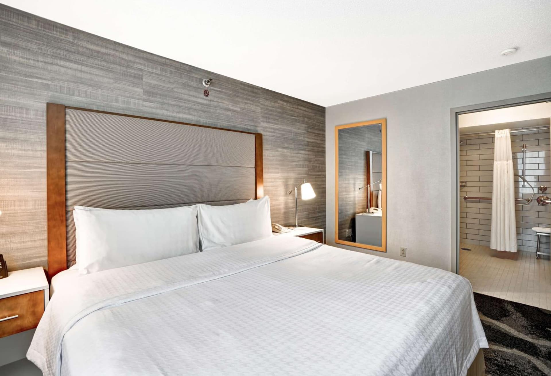 Homewood Suites by Hilton Chicago-Downtown gallery photo in Chicago, IL — image 28