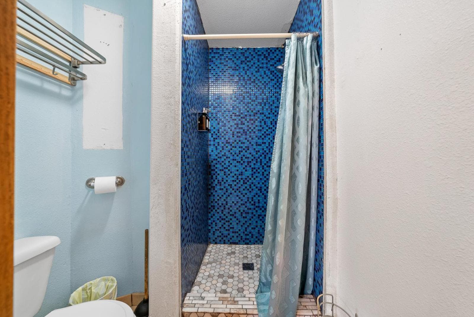 Qupqugiaq Inn property views in Anchorage, AK — gallery photo 3