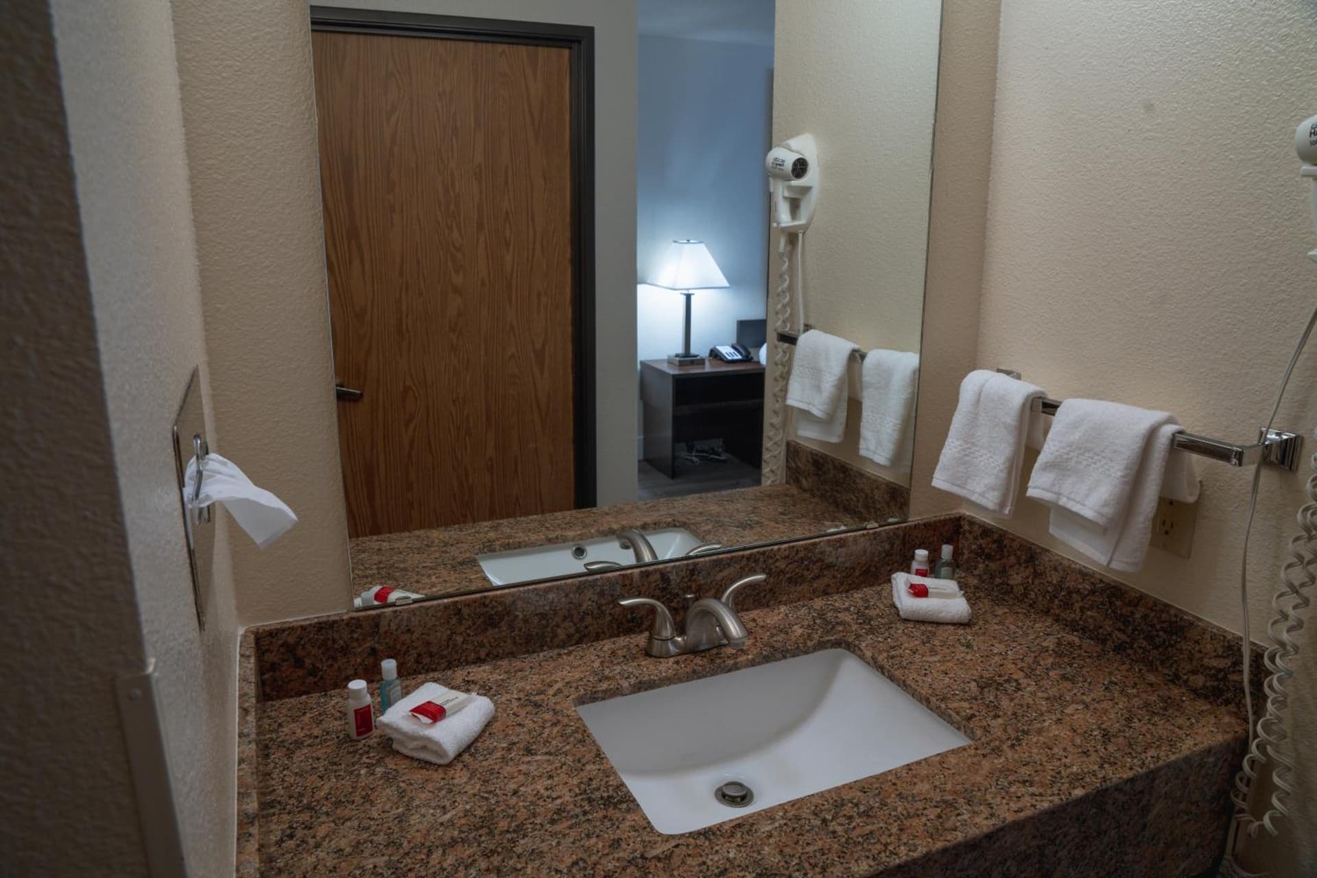 Super 8 by Wyndham Yuma gallery photo in Yuma, AZ — image 17