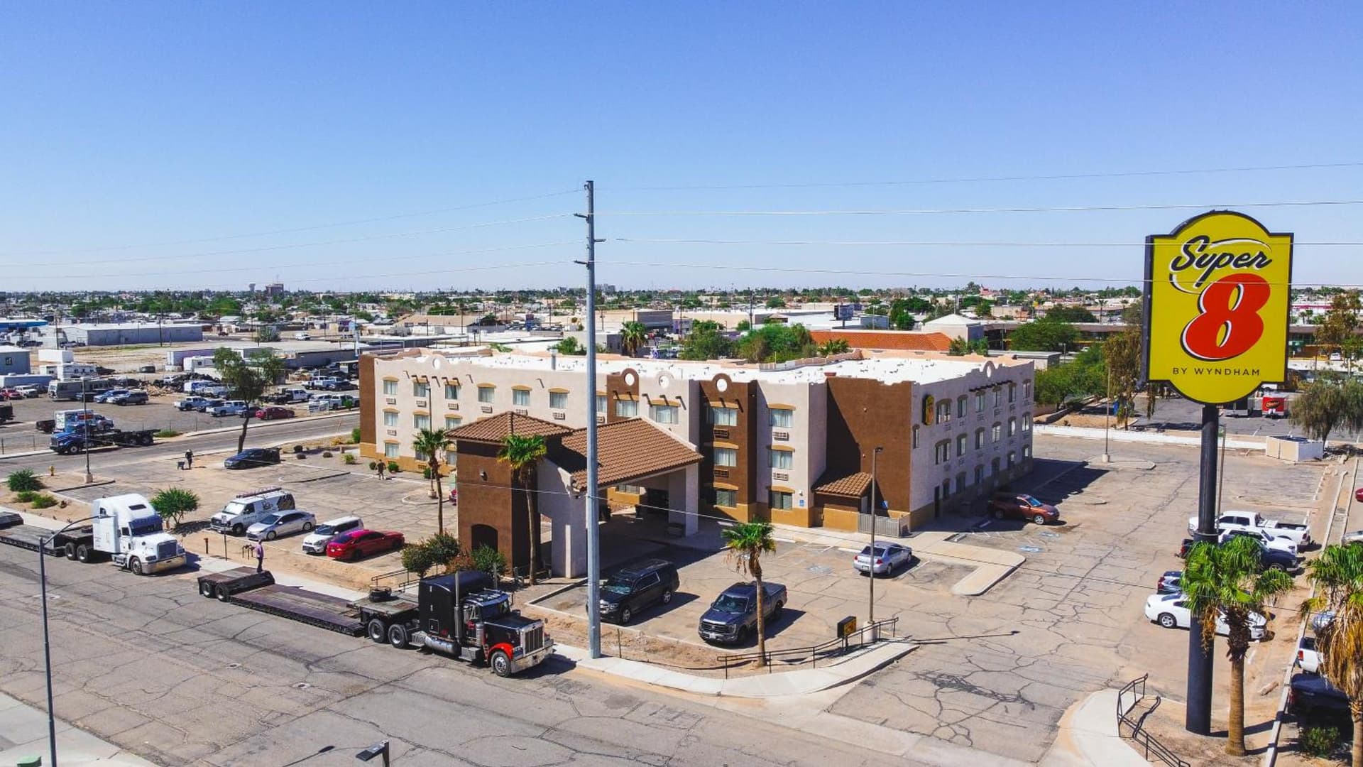 Super 8 by Wyndham Yuma gallery photo in Yuma, AZ — image 35