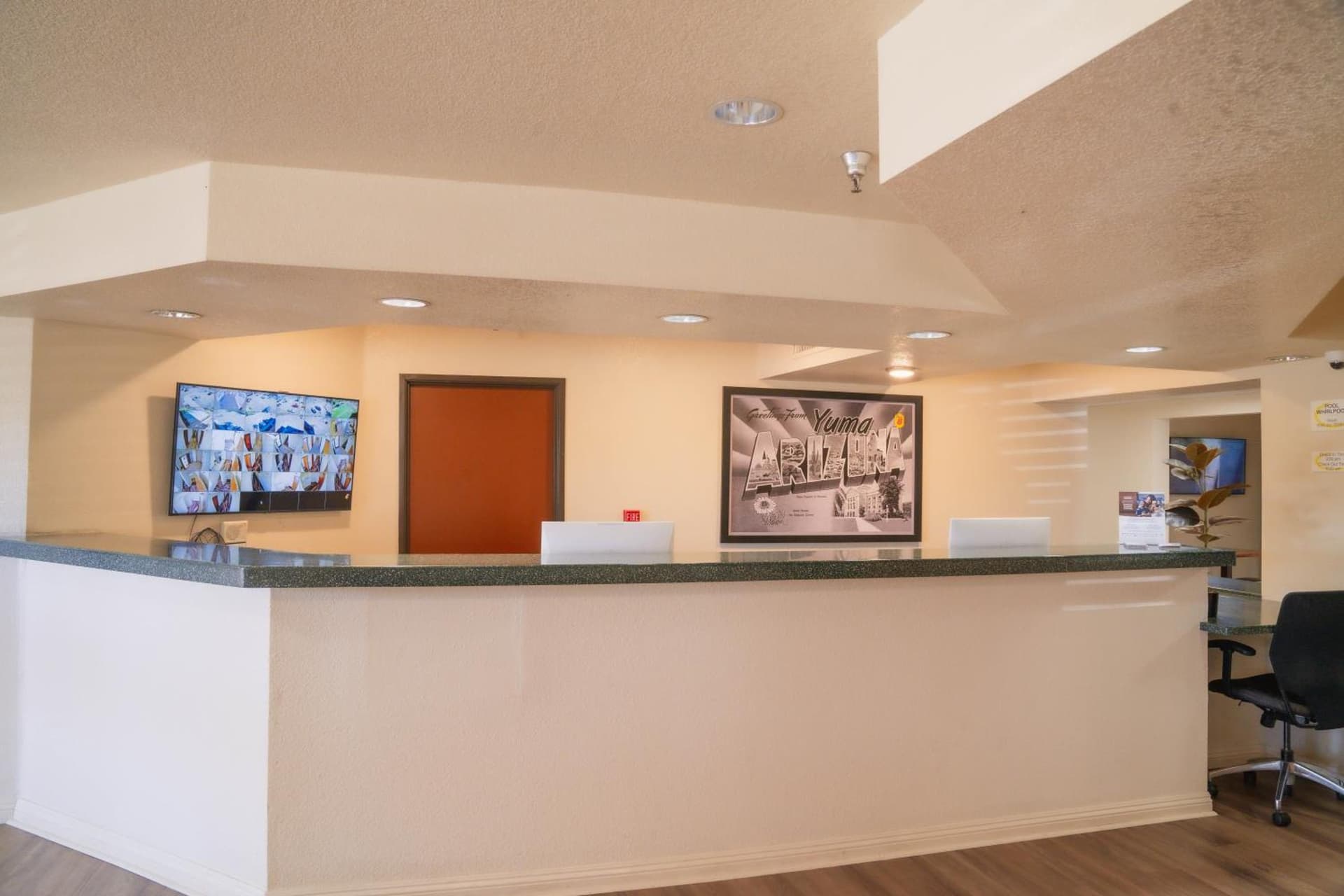 Super 8 by Wyndham Yuma gallery photo in Yuma, AZ — image 24