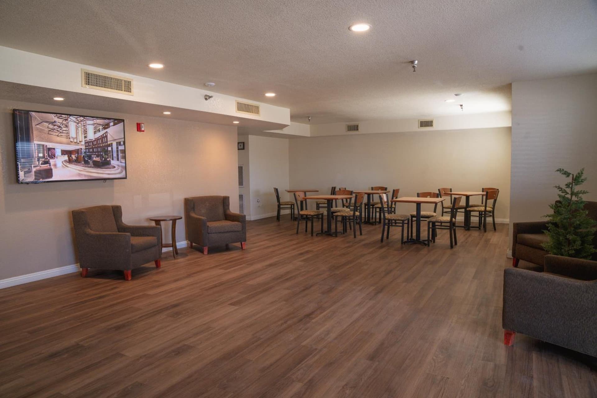 Super 8 by Wyndham Yuma gallery photo in Yuma, AZ — image 23