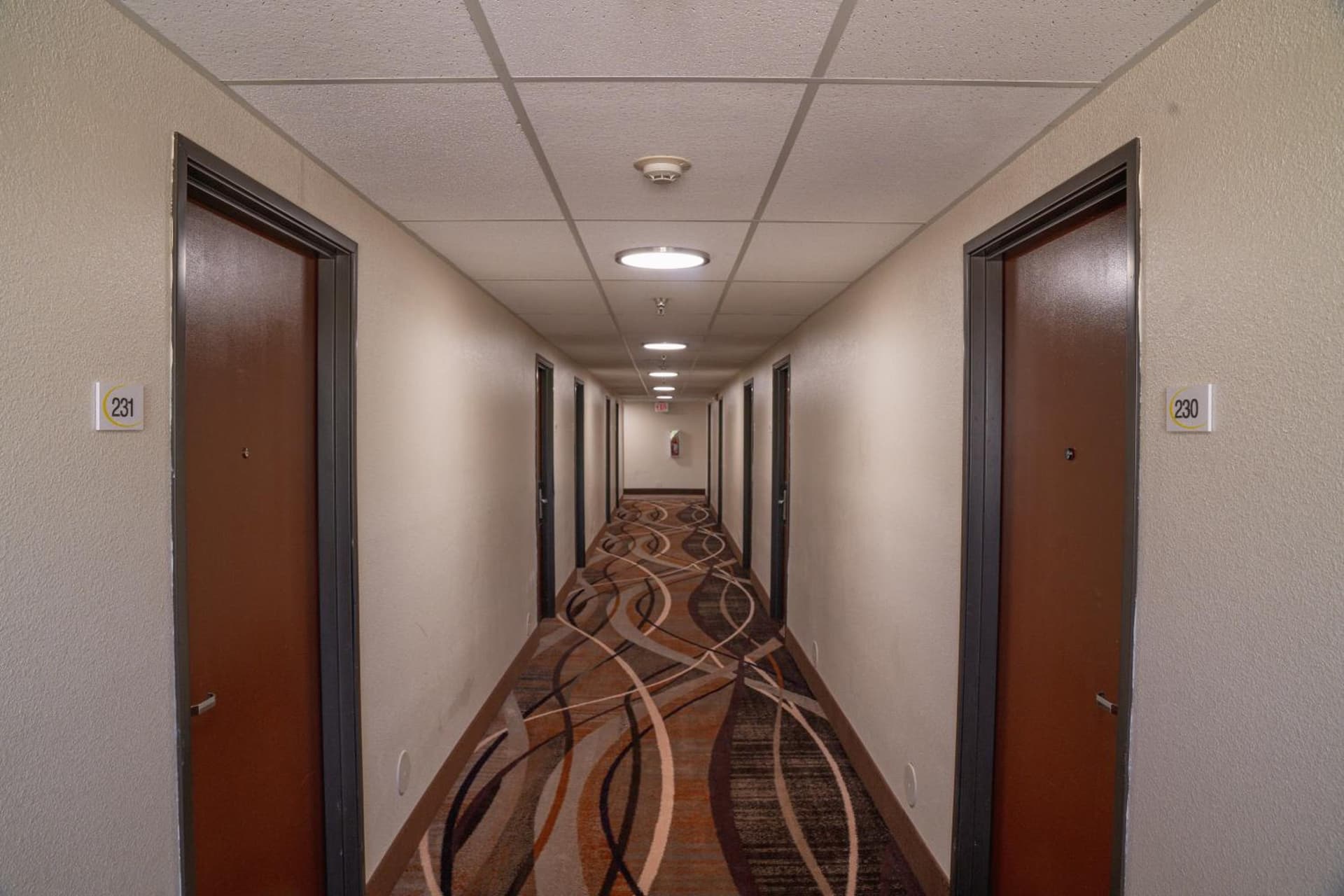 Super 8 by Wyndham Yuma interior in Yuma, AZ — gallery photo 2