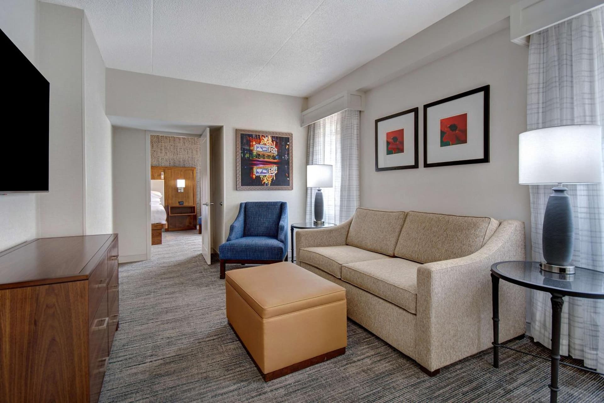 Embassy Suites by Hilton Detroit Metro Airport gallery photo in Romulus, MI — image 25