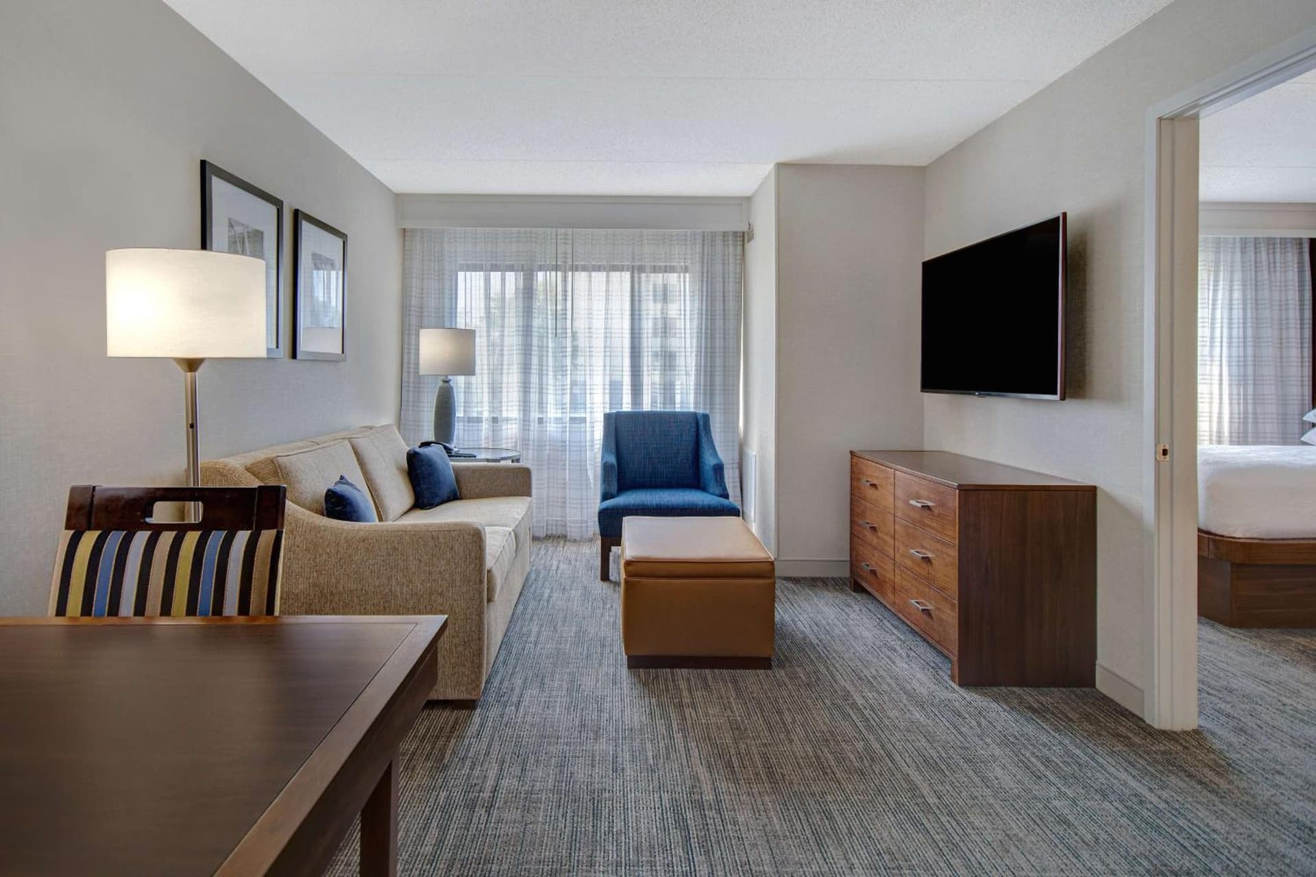 Embassy Suites by Hilton Detroit Metro Airport gallery photo in Romulus, MI — image 31