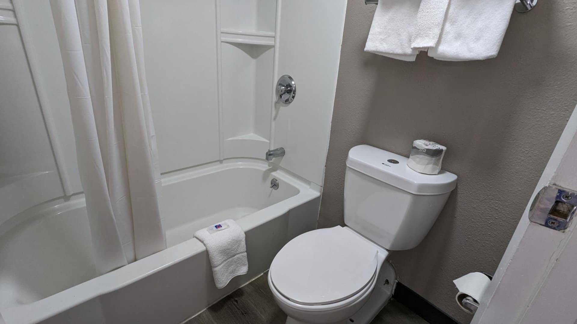 Motel 6-Leominster, MA gallery photo in Leominster, MA — image 12