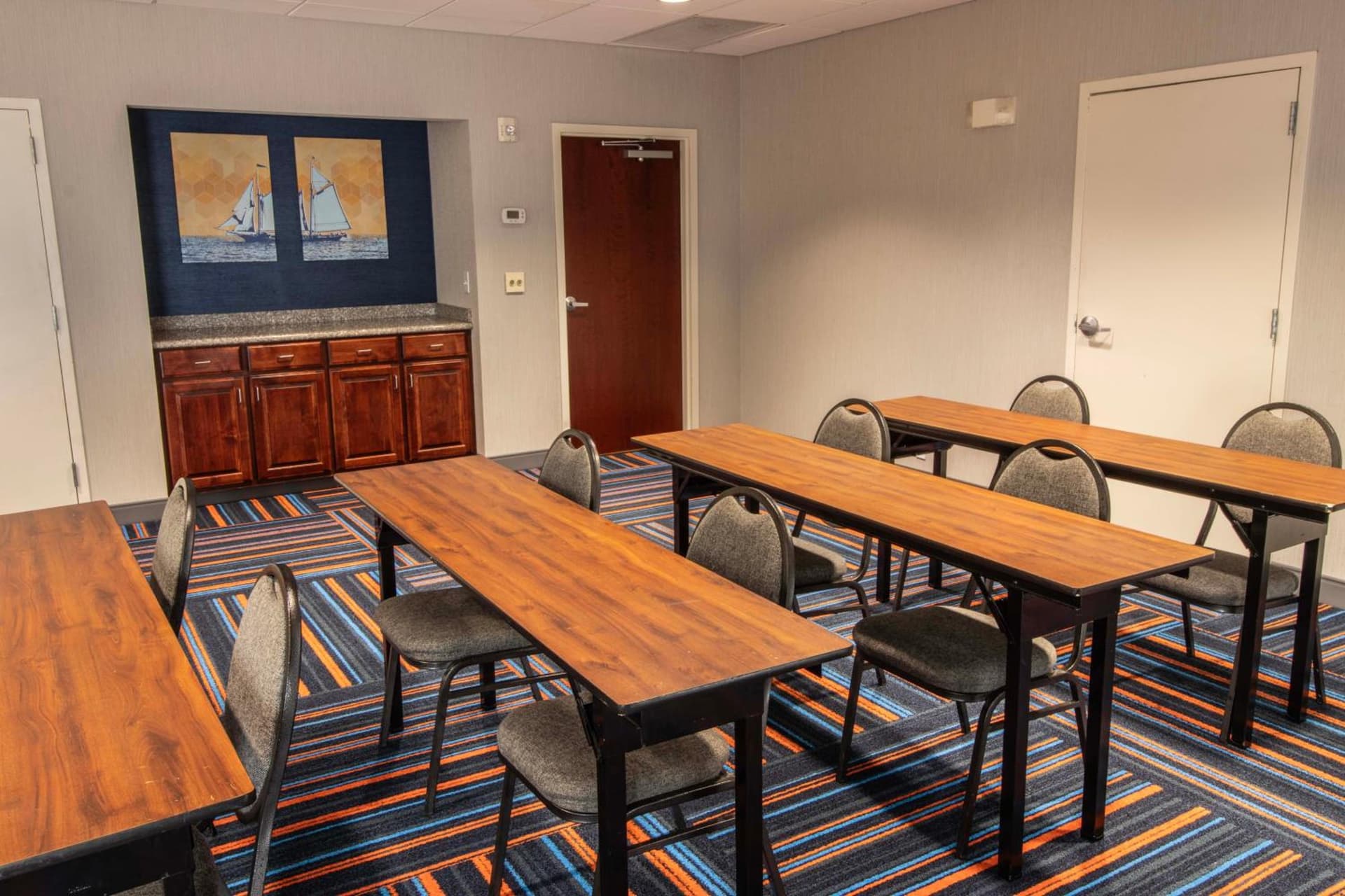Hampton Inn & Suites Norfolk-Airport gallery photo in Norfolk, VA — image 29