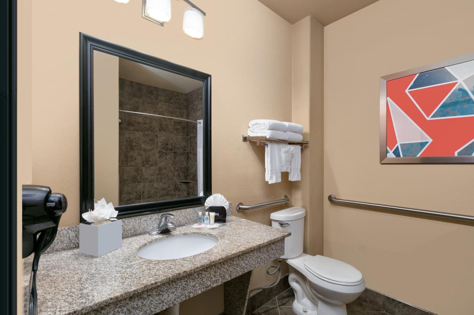 Comfort Suites Arlington - Entertainment District gallery photo in Arlington, TX — image 10