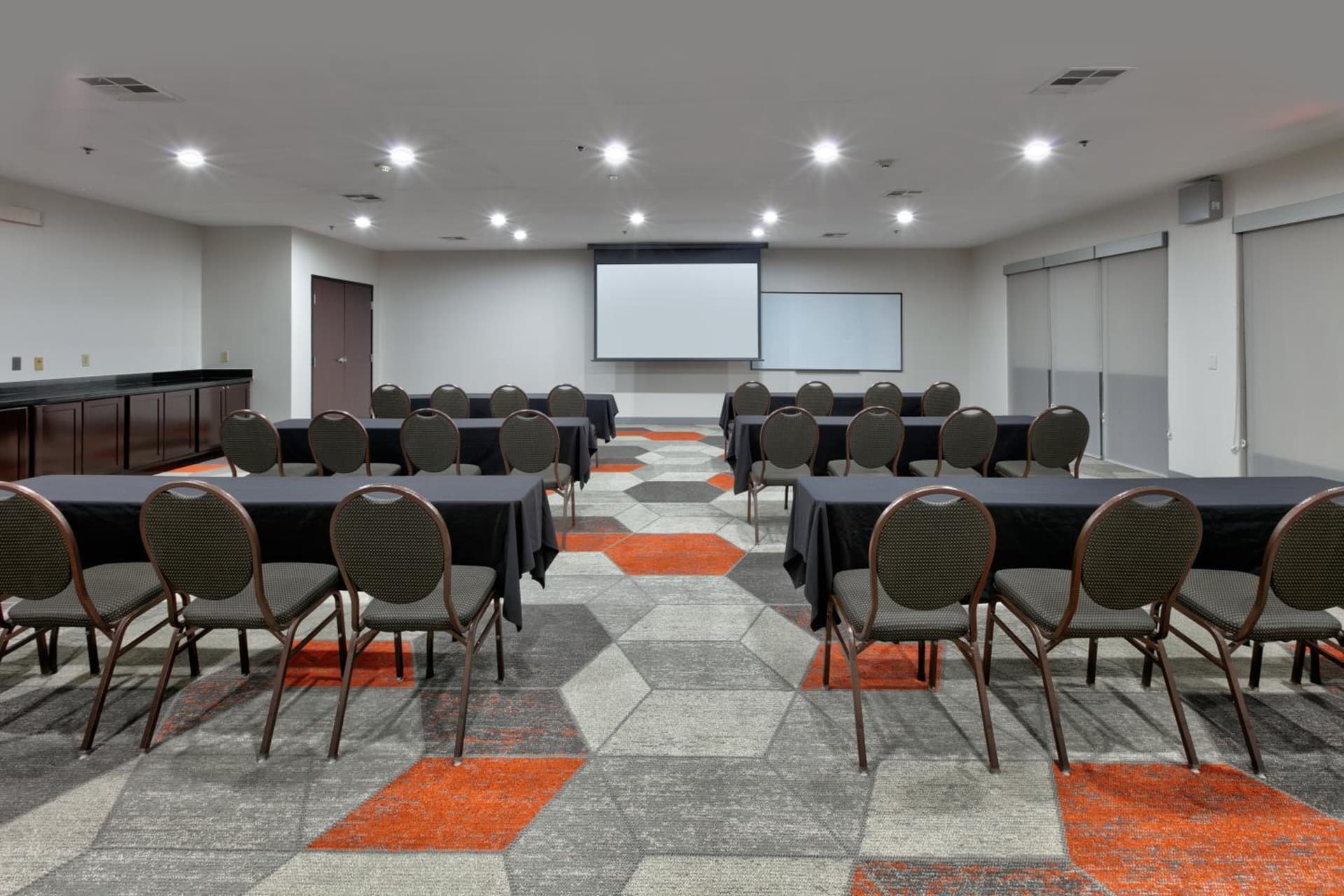 Comfort Suites Arlington - Entertainment District gallery photo in Arlington, TX — image 28