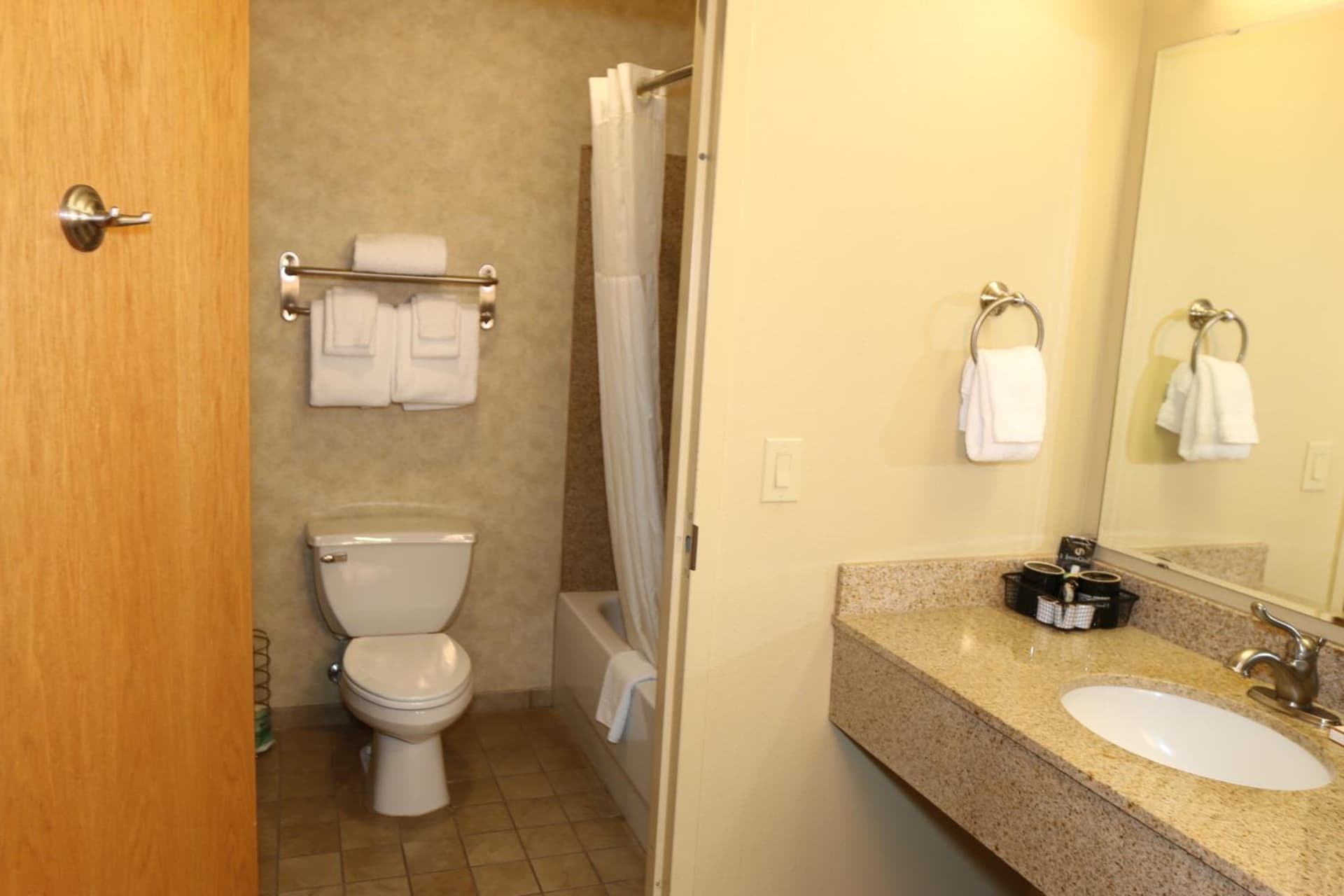 Little Creek Casino Resort gallery photo in Kamilche, WA — image 6