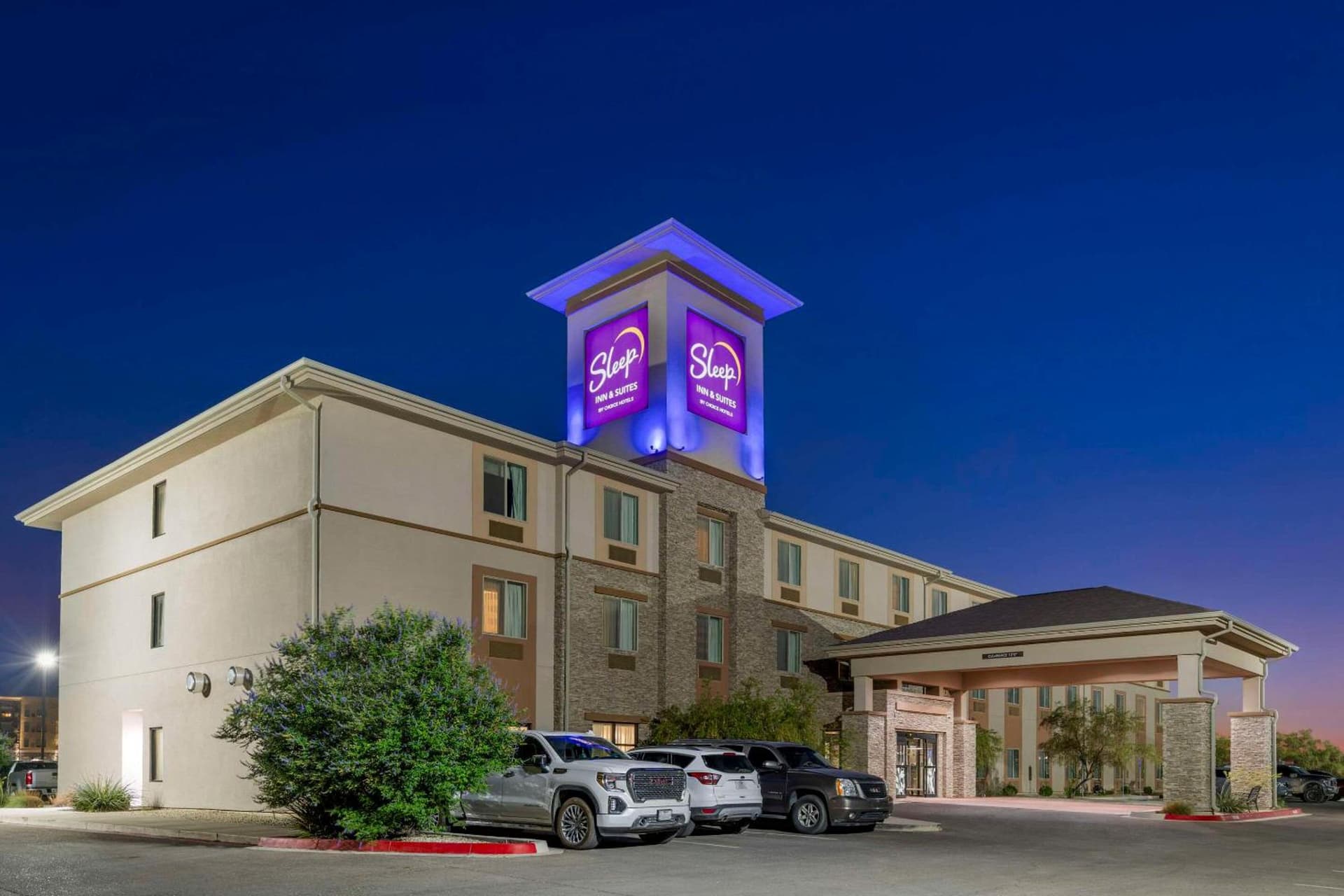 Sleep Inn & Suites Carlsbad Caverns Area property views in Carlsbad, NM — gallery photo 3