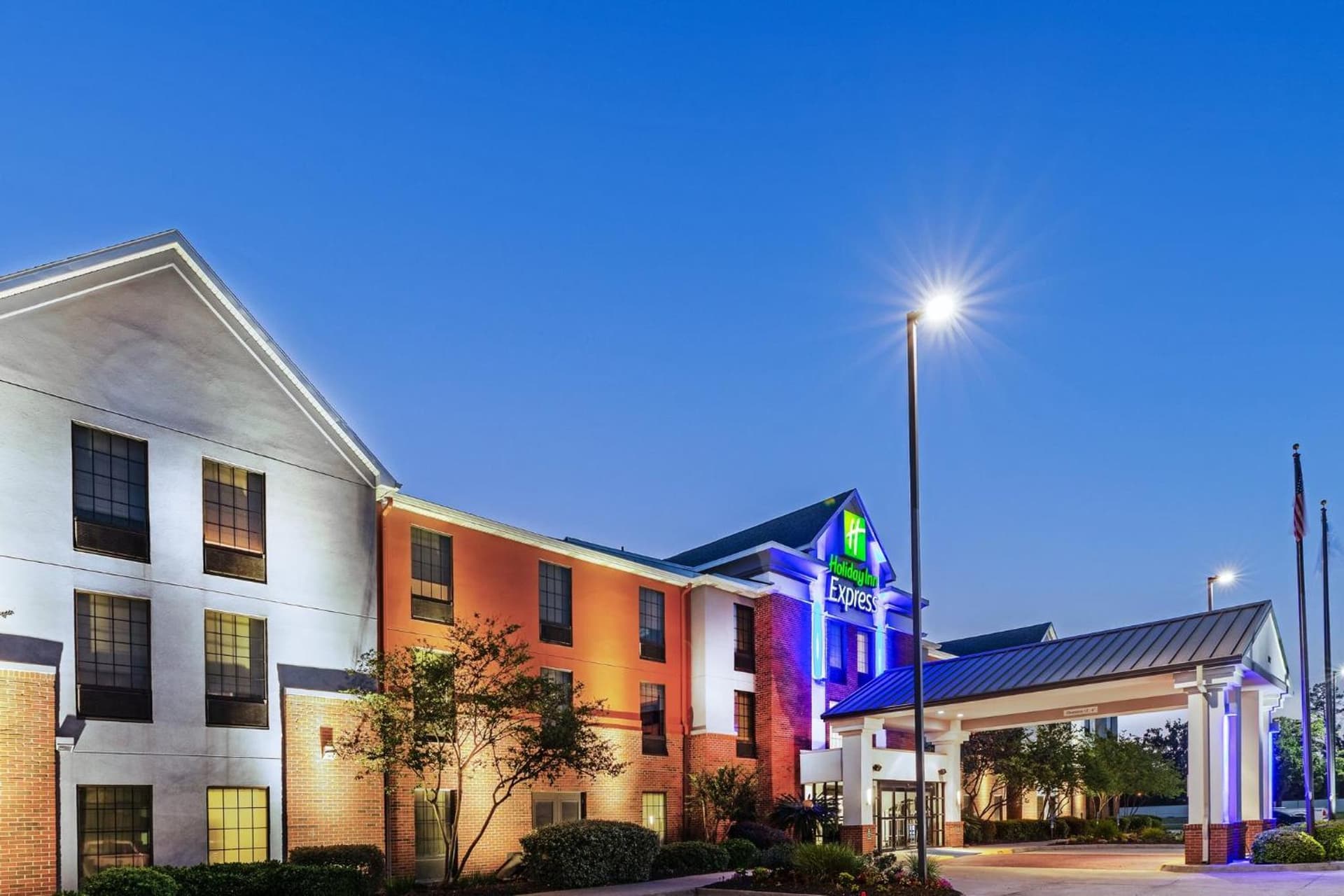 Holiday Inn Express & Suites Sulphur - Lake Charles by IHG gallery photo in Sulphur, LA — image 83