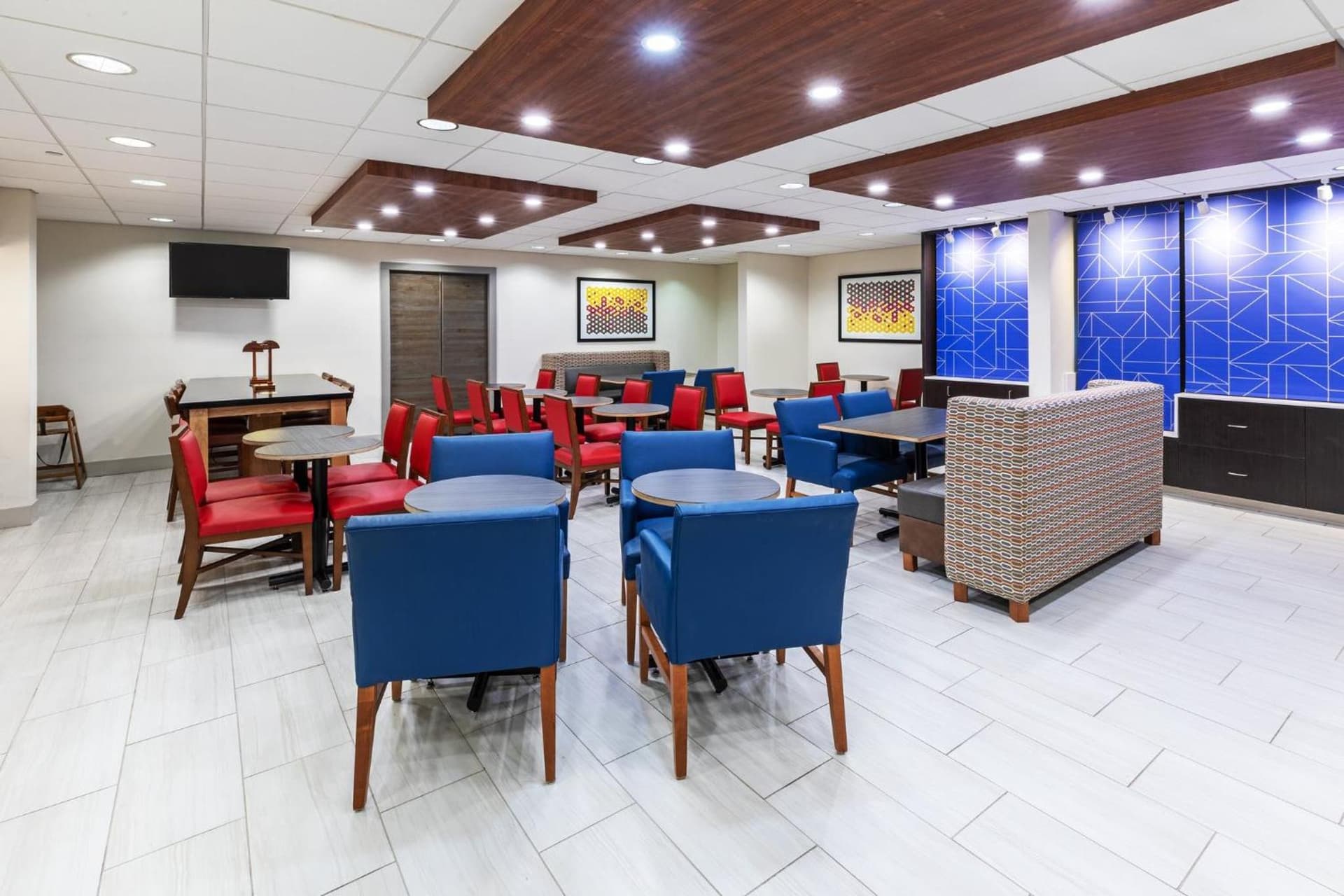 Holiday Inn Express & Suites Sulphur - Lake Charles by IHG gallery photo in Sulphur, LA — image 31