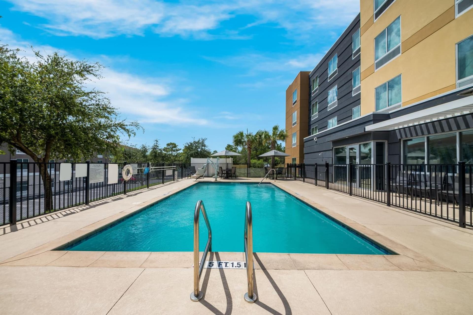 Fairfield Inn & Suites by Marriott Brooksville Suncoast Parkway gallery photo in Spring Hill, FL — image 12